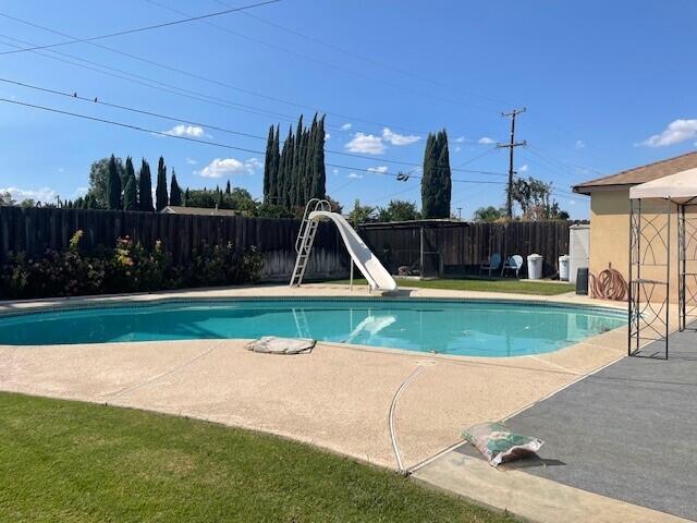 726 Josephine Ave, Corcoran, CA 93212