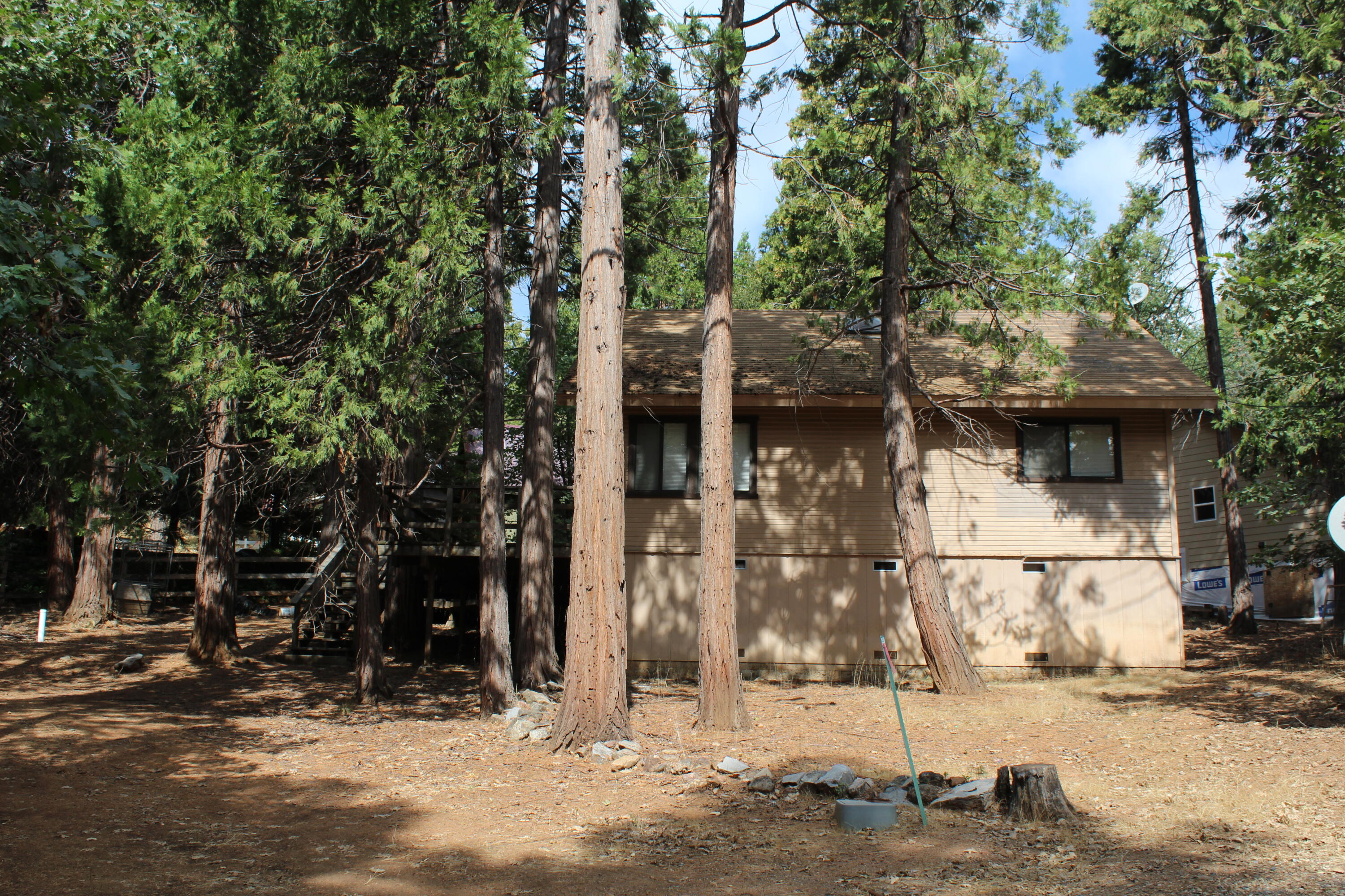 603 Legar Dr, Camp Nelson, CA 93265