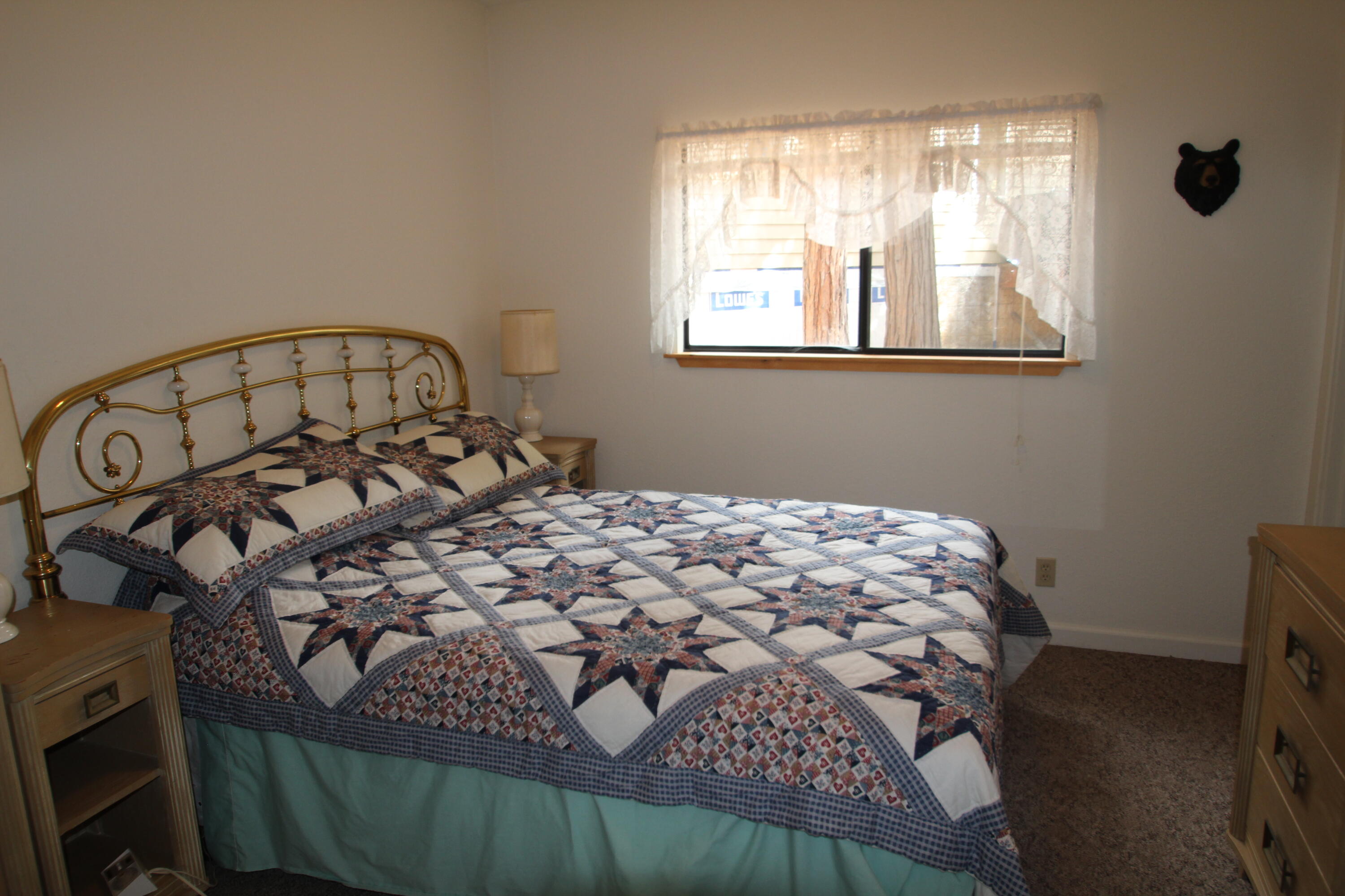 603 Legar Dr, Camp Nelson, CA 93265