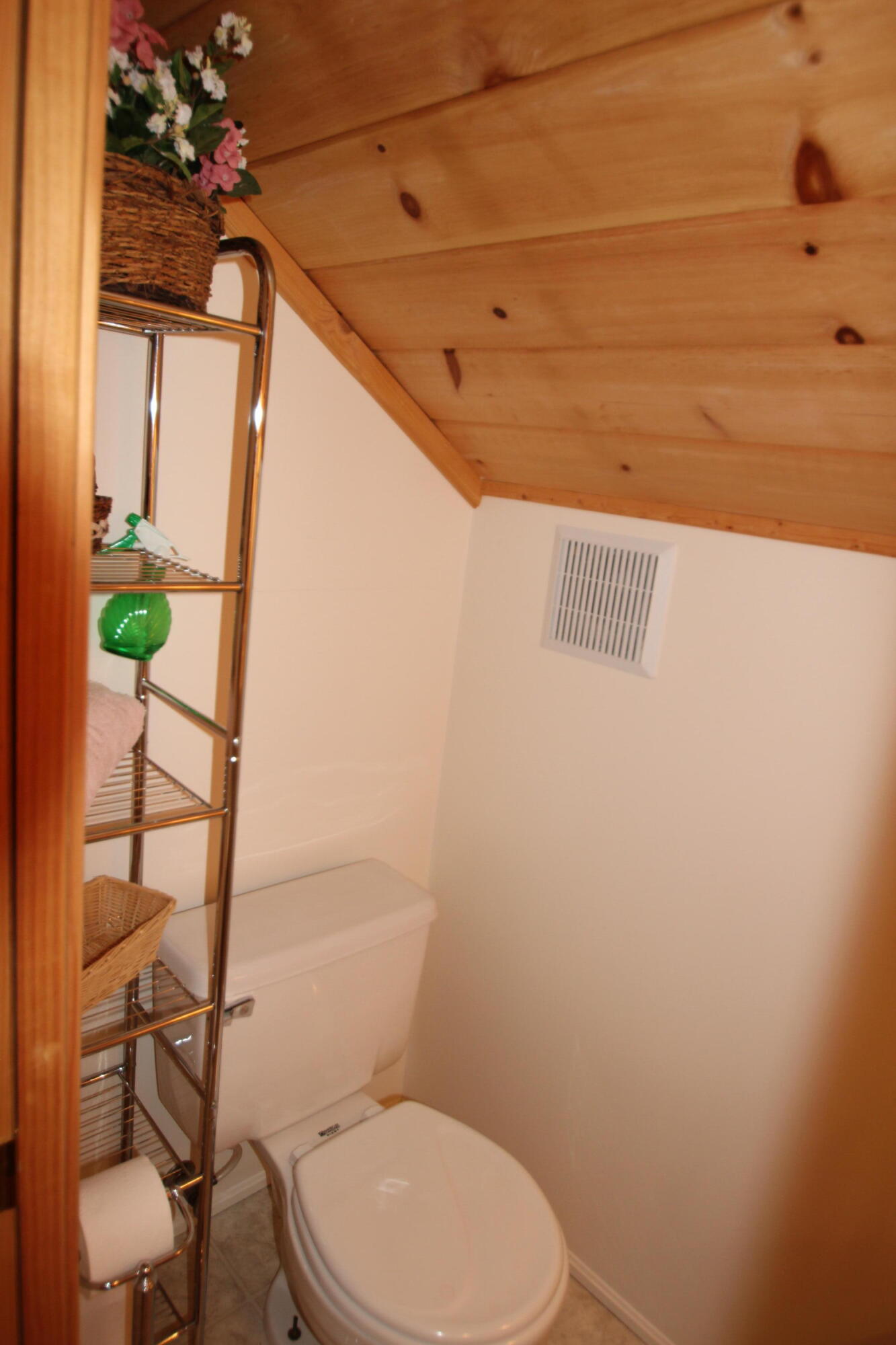 603 Legar Dr, Camp Nelson, CA 93265