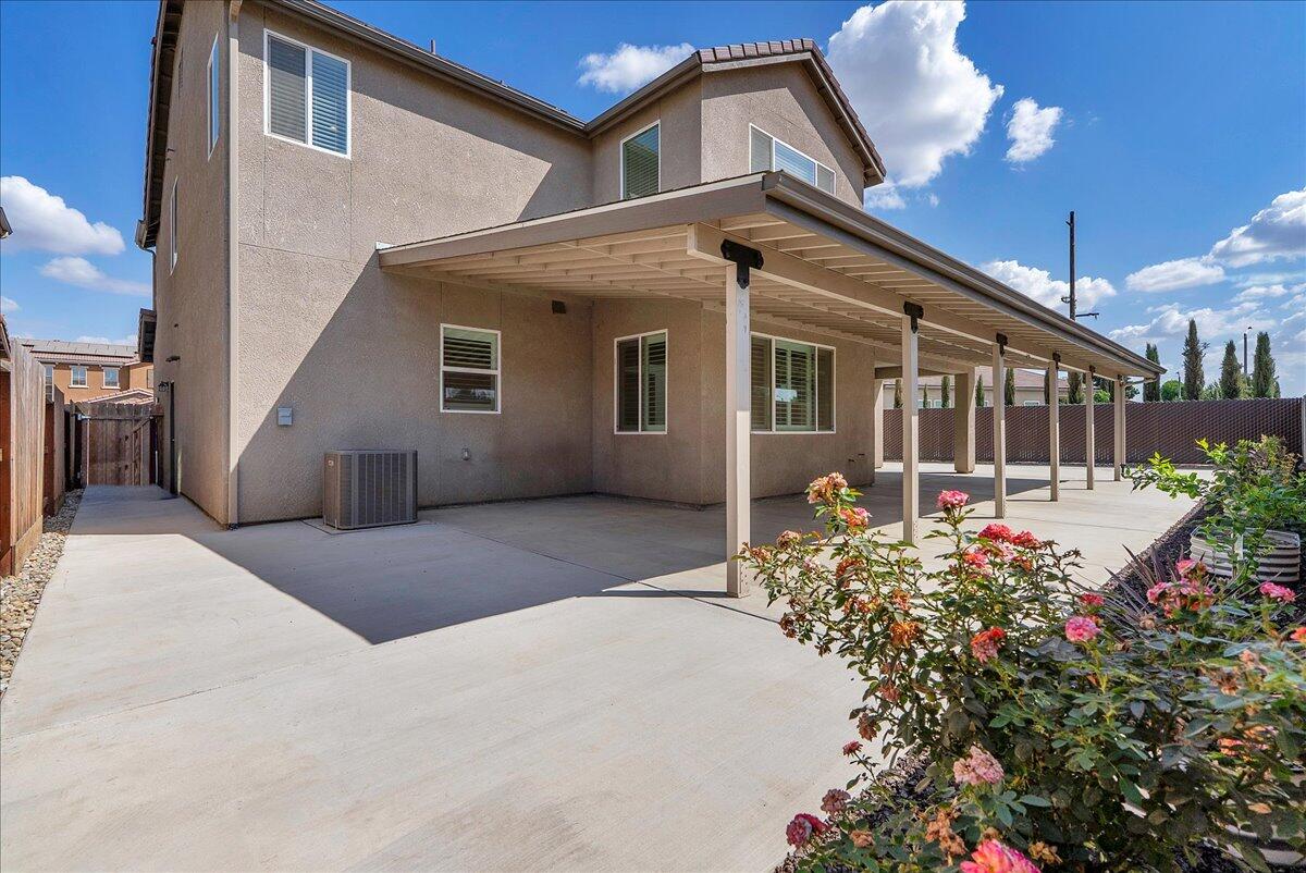 3005 N Dayton St, Visalia, CA 93291