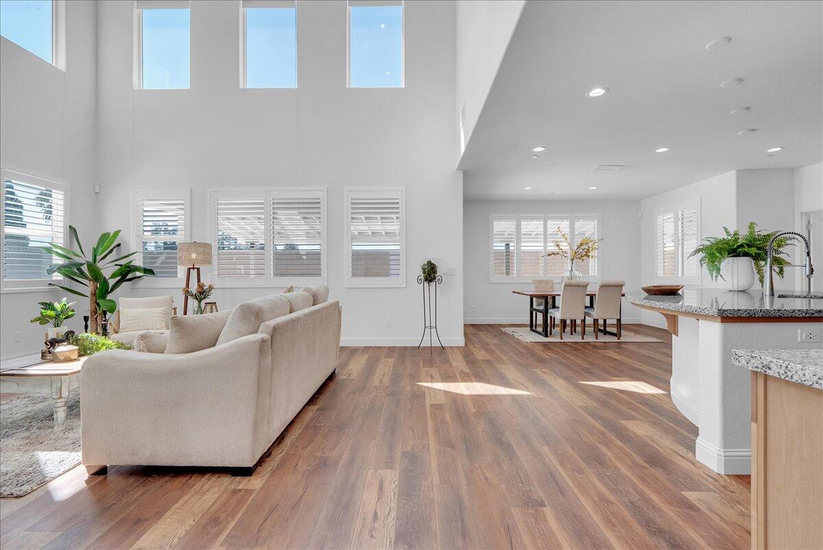 3005 N Dayton St, Visalia, CA 93291