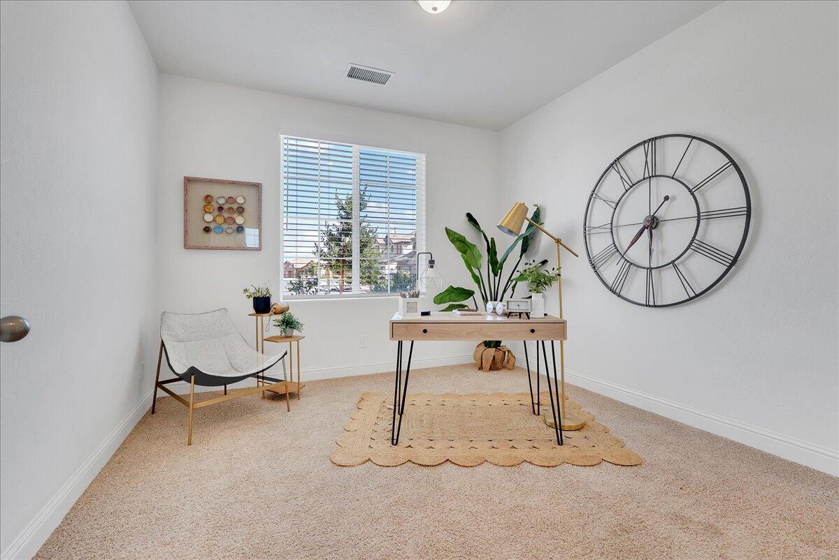 3005 N Dayton St, Visalia, CA 93291