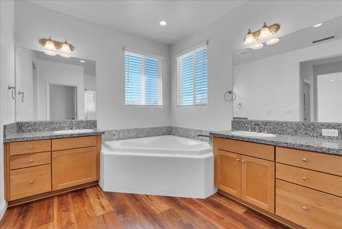 3005 N Dayton St, Visalia, CA 93291