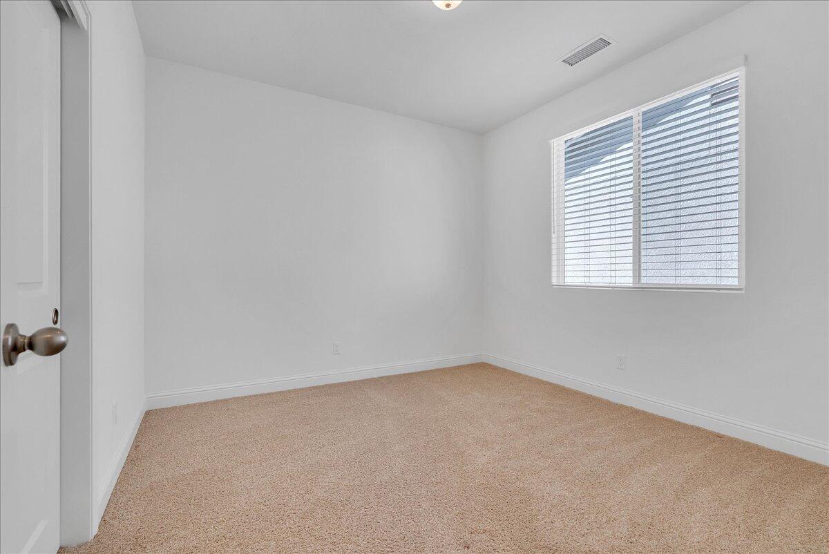 3005 N Dayton St, Visalia, CA 93291