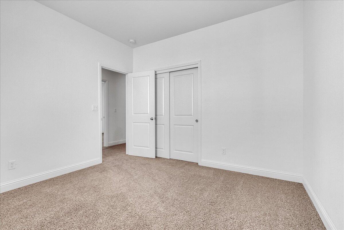 3005 N Dayton St, Visalia, CA 93291