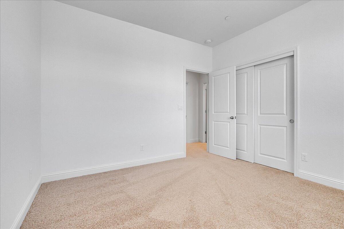 3005 N Dayton St, Visalia, CA 93291