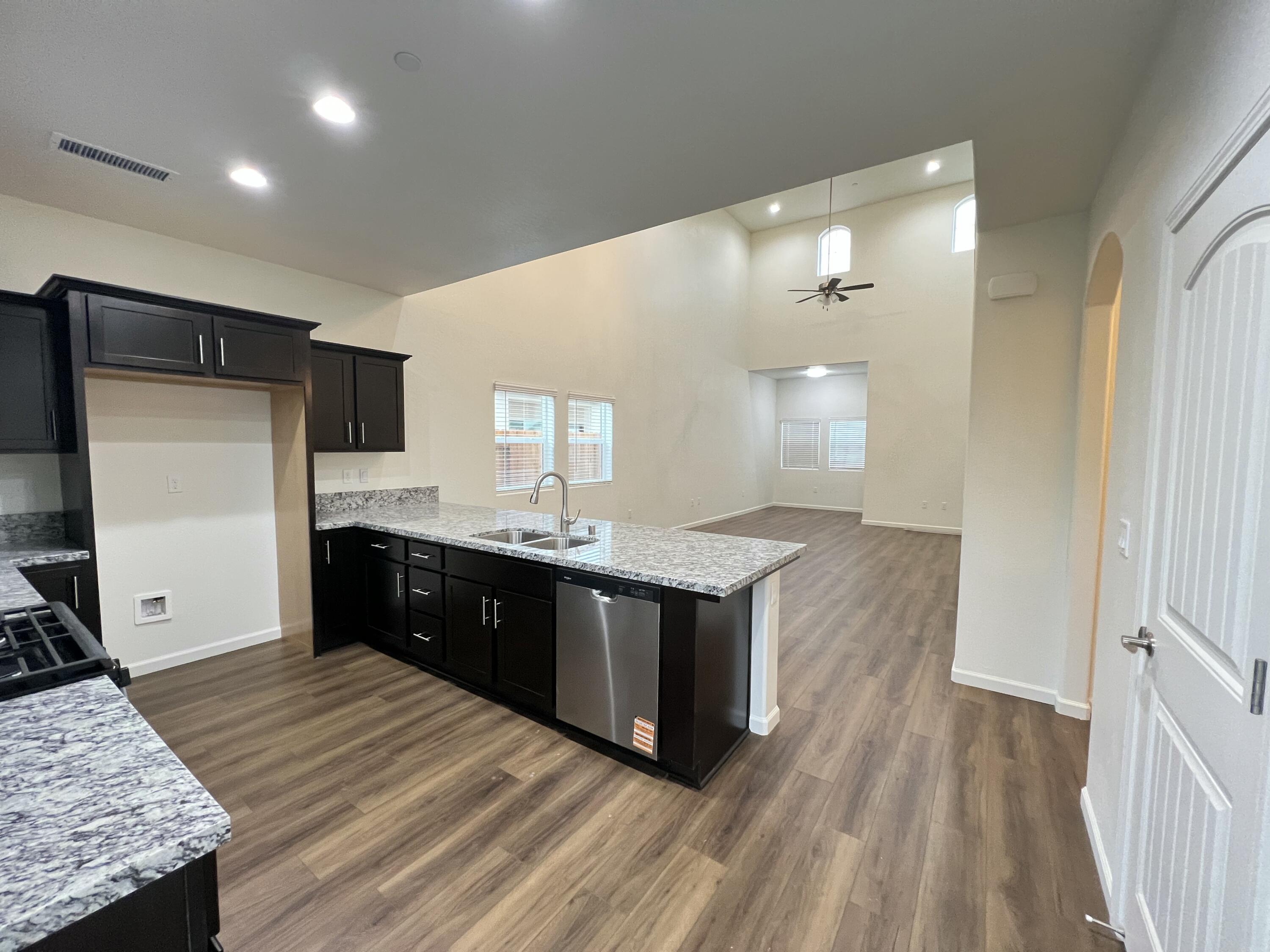 1473 Concord Way #Lot #41, Dinuba, CA 93618