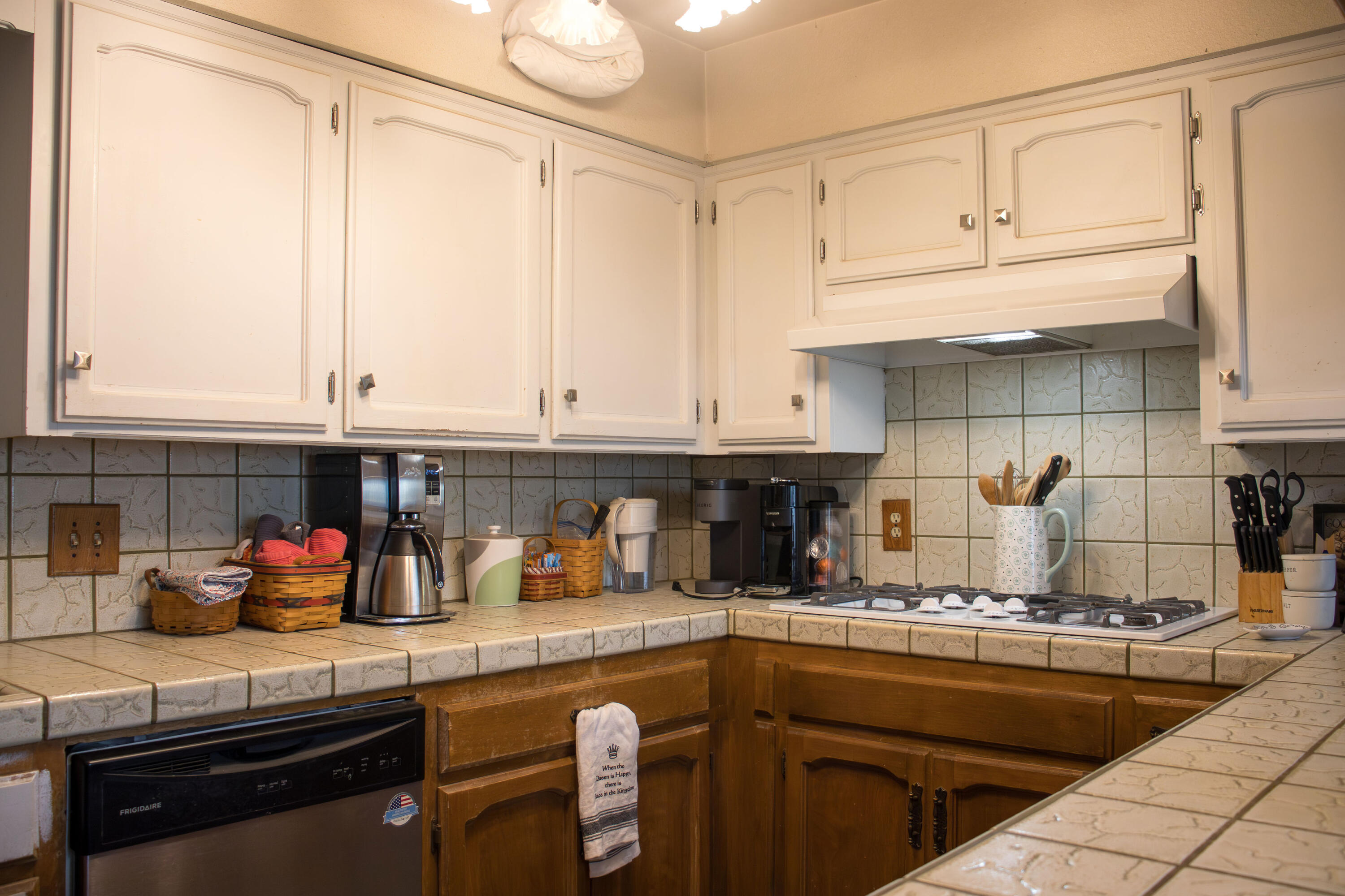1625 S Lydia Dr, Tulare, CA 93274
