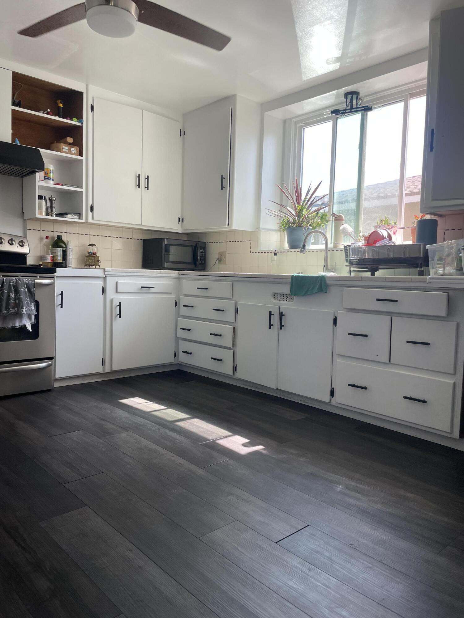 149 S Salida Pl, Tulare, CA 93274