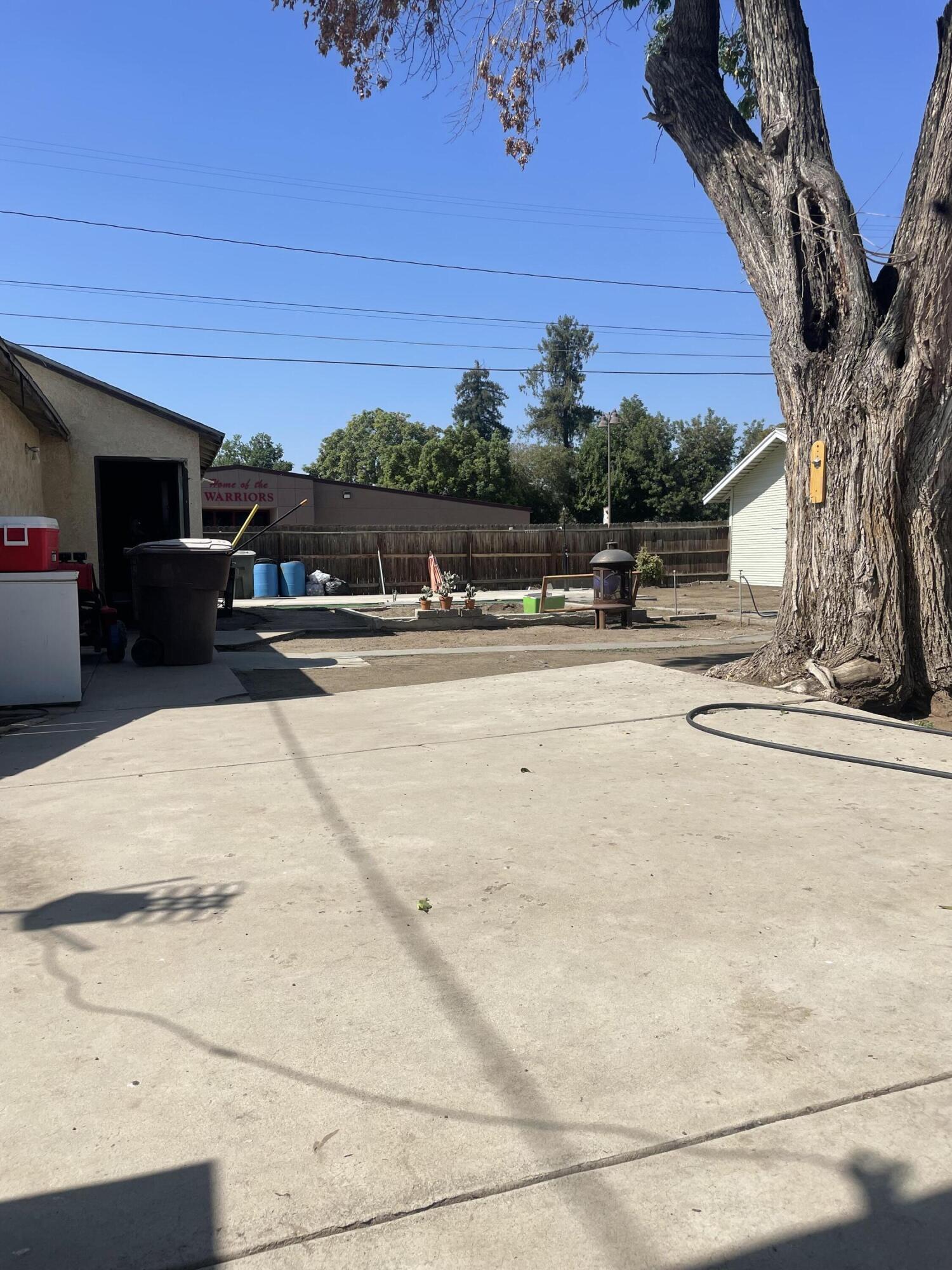 149 S Salida Pl, Tulare, CA 93274