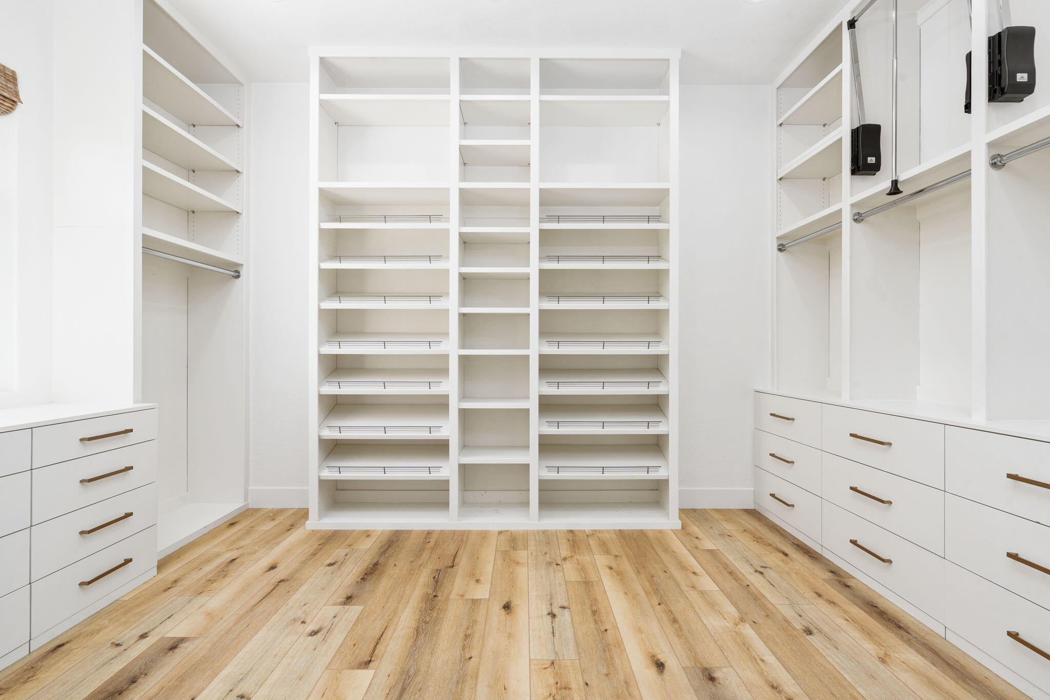 2222 Diamante Dr, Tulare, CA 93274