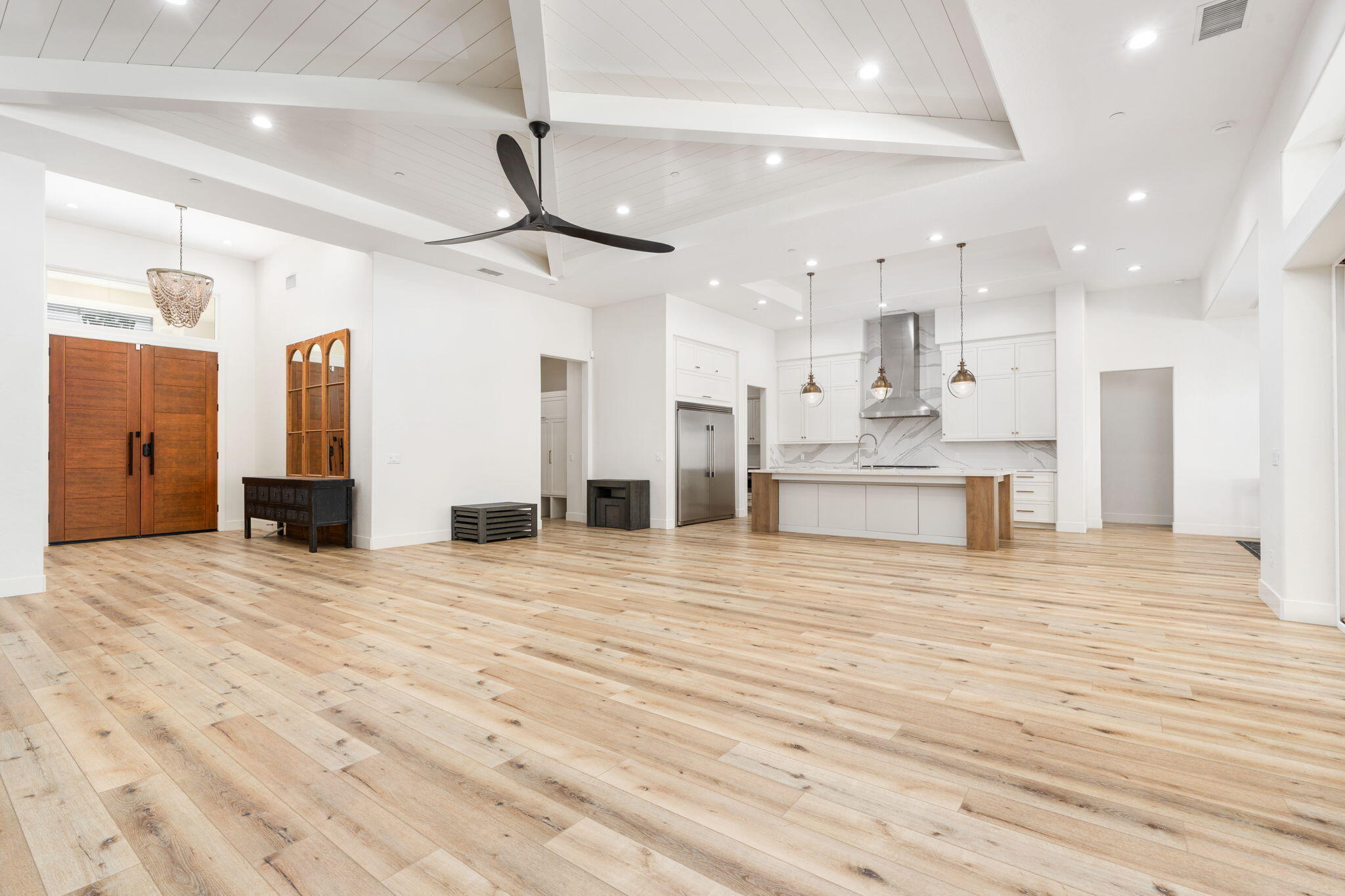 2222 Diamante Dr, Tulare, CA 93274