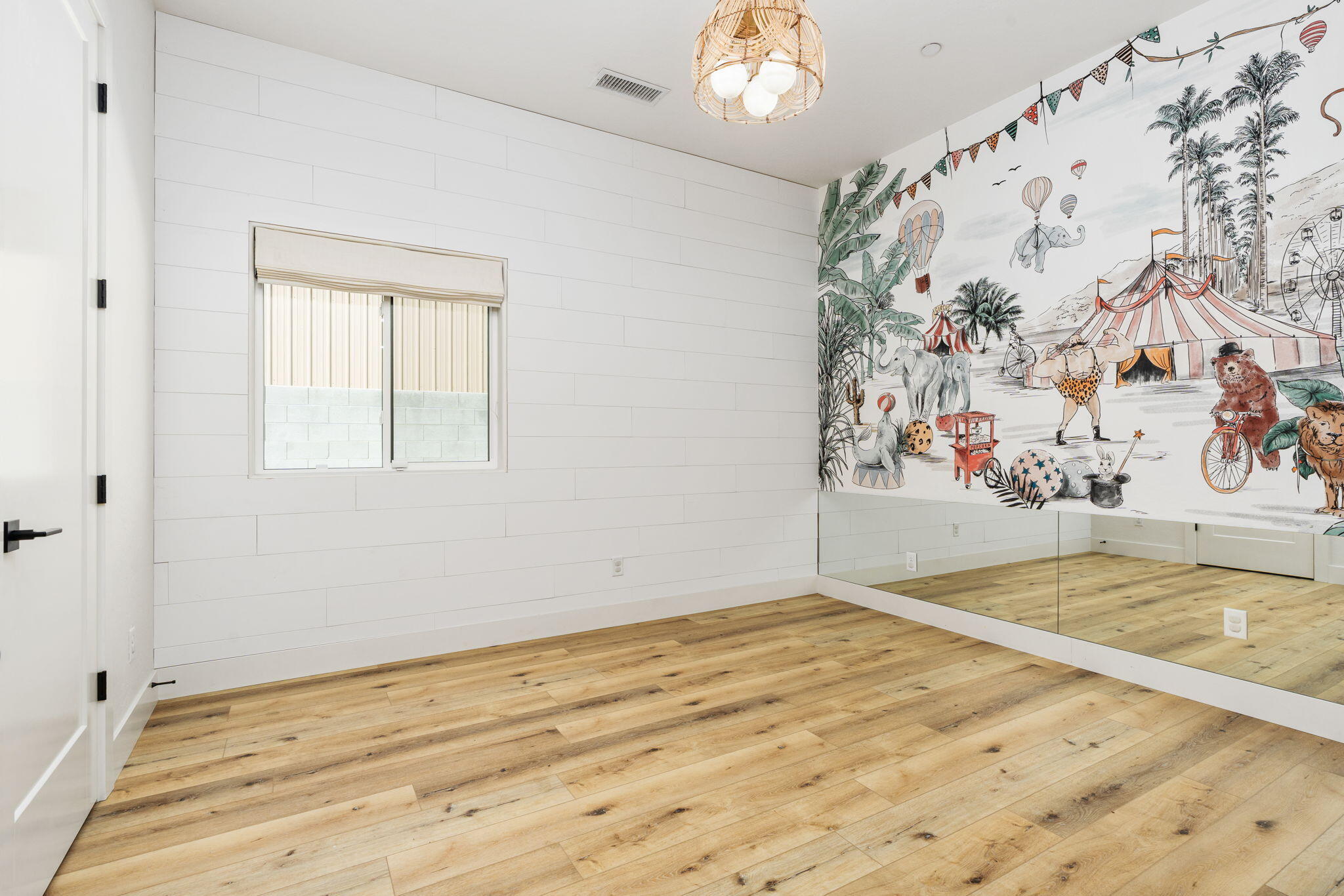 2222 Diamante Dr, Tulare, CA 93274