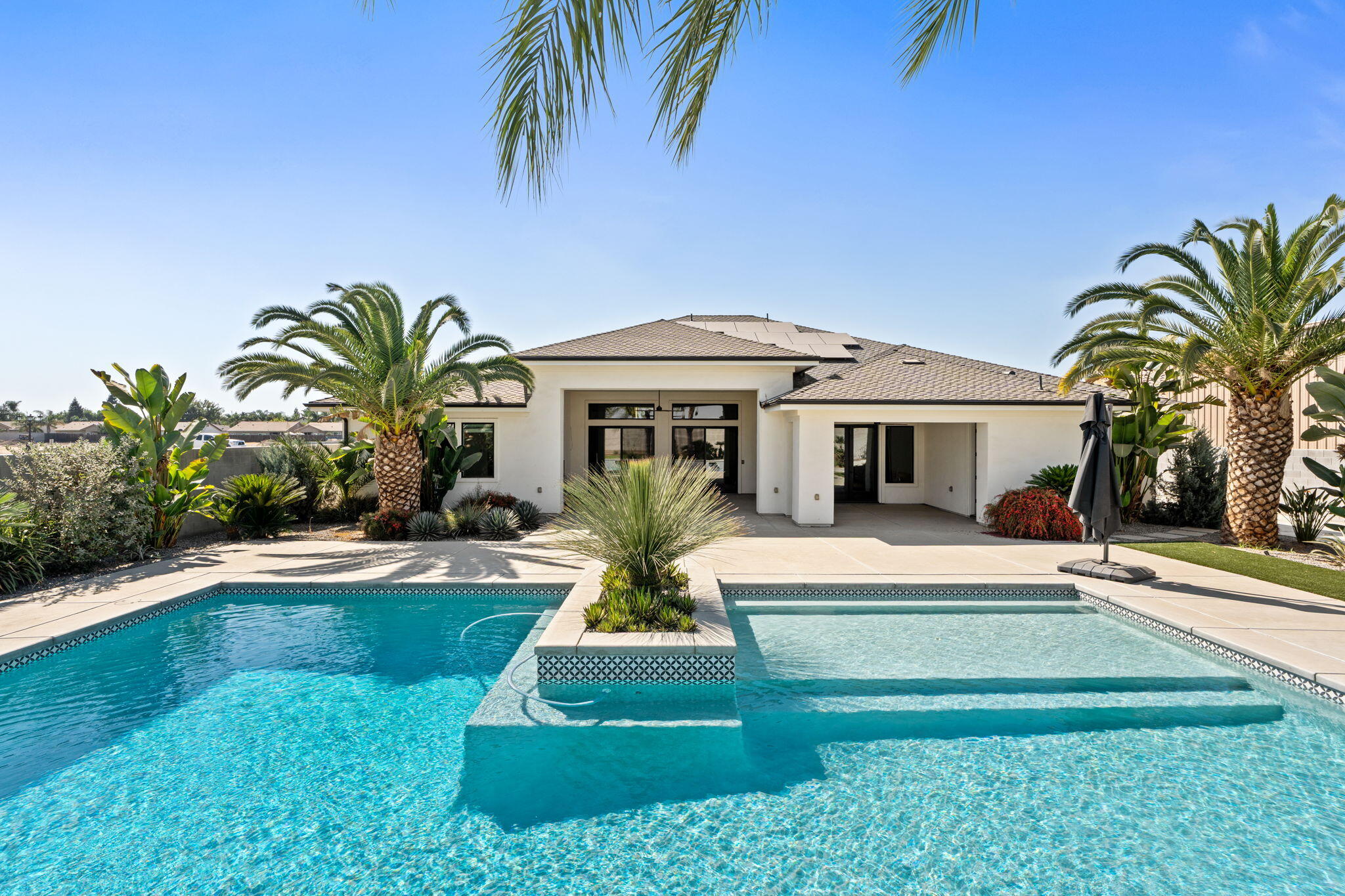 2222 Diamante Dr, Tulare, CA 93274