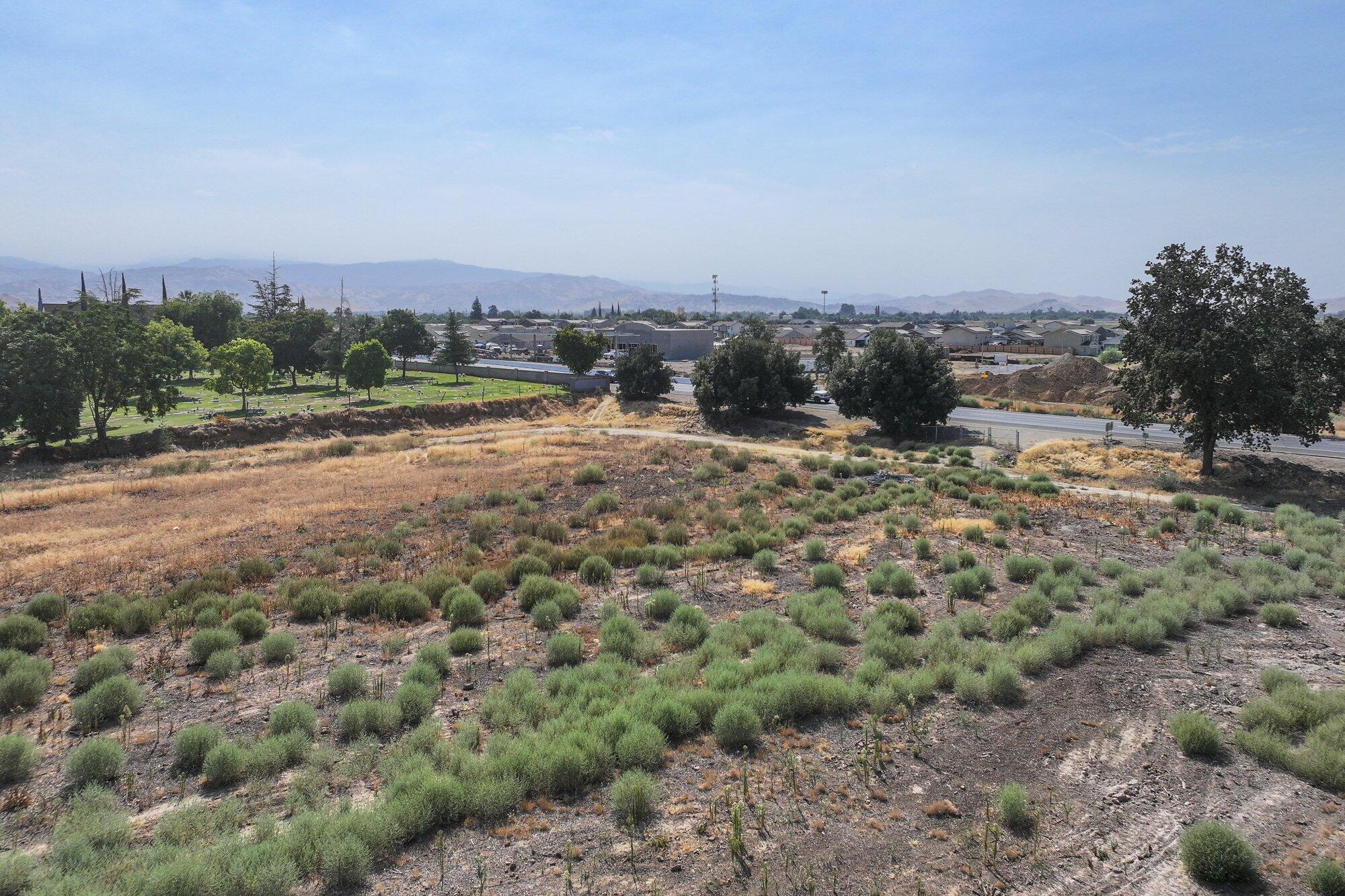 0 Naranjo Ave, Woodlake, CA 93286