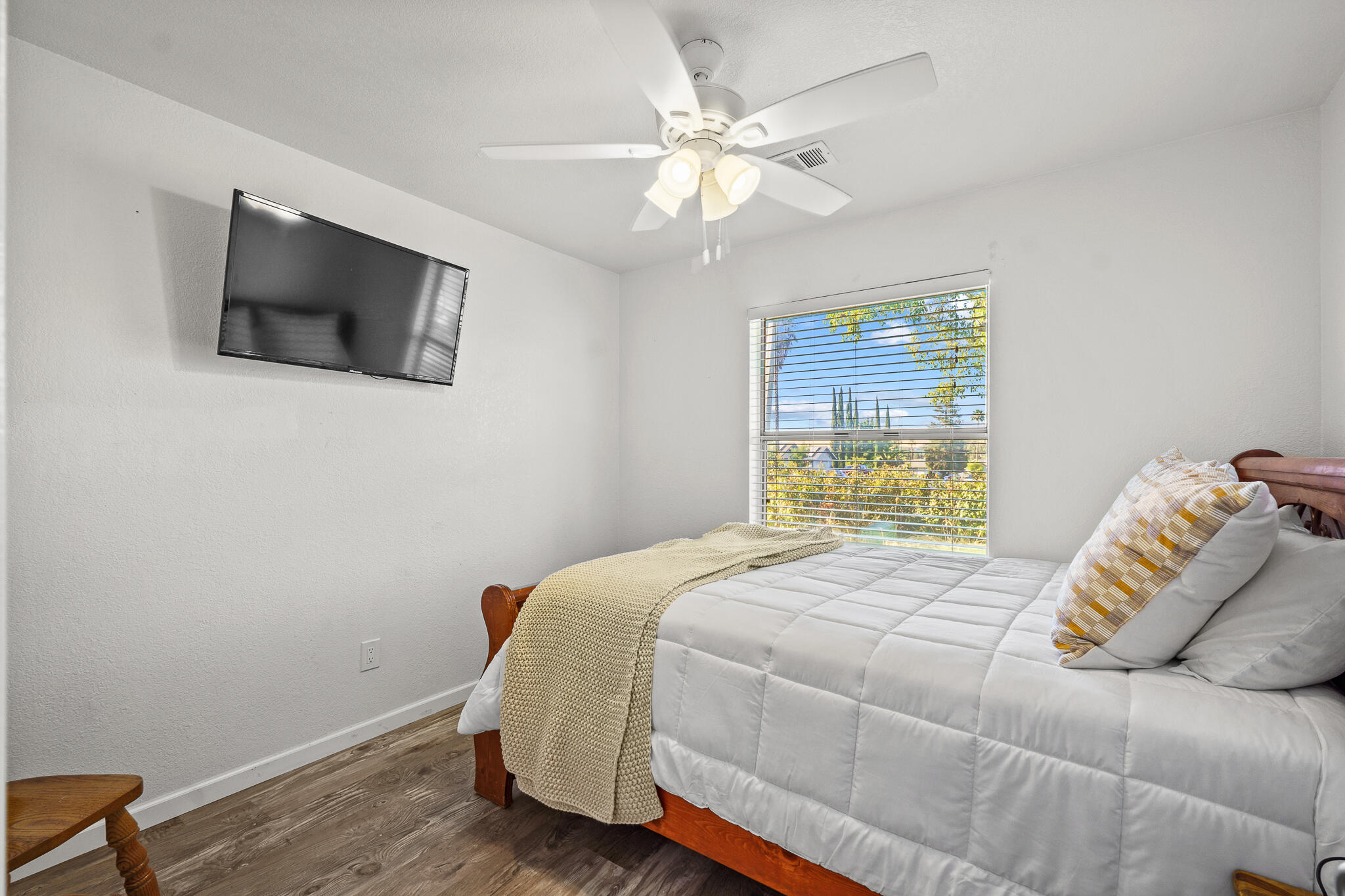 717 Sutter Ave, Porterville, CA 93257