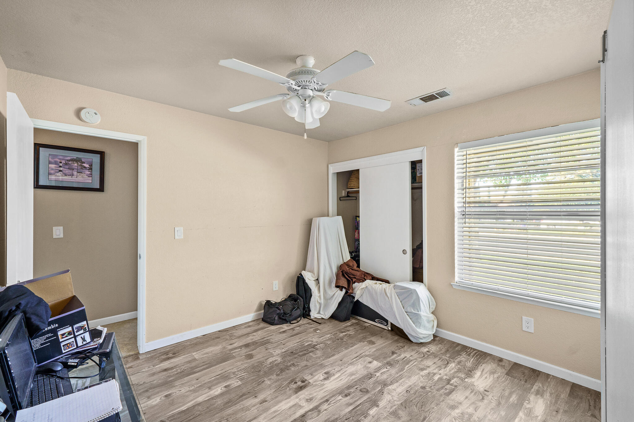 717 Sutter Ave, Porterville, CA 93257