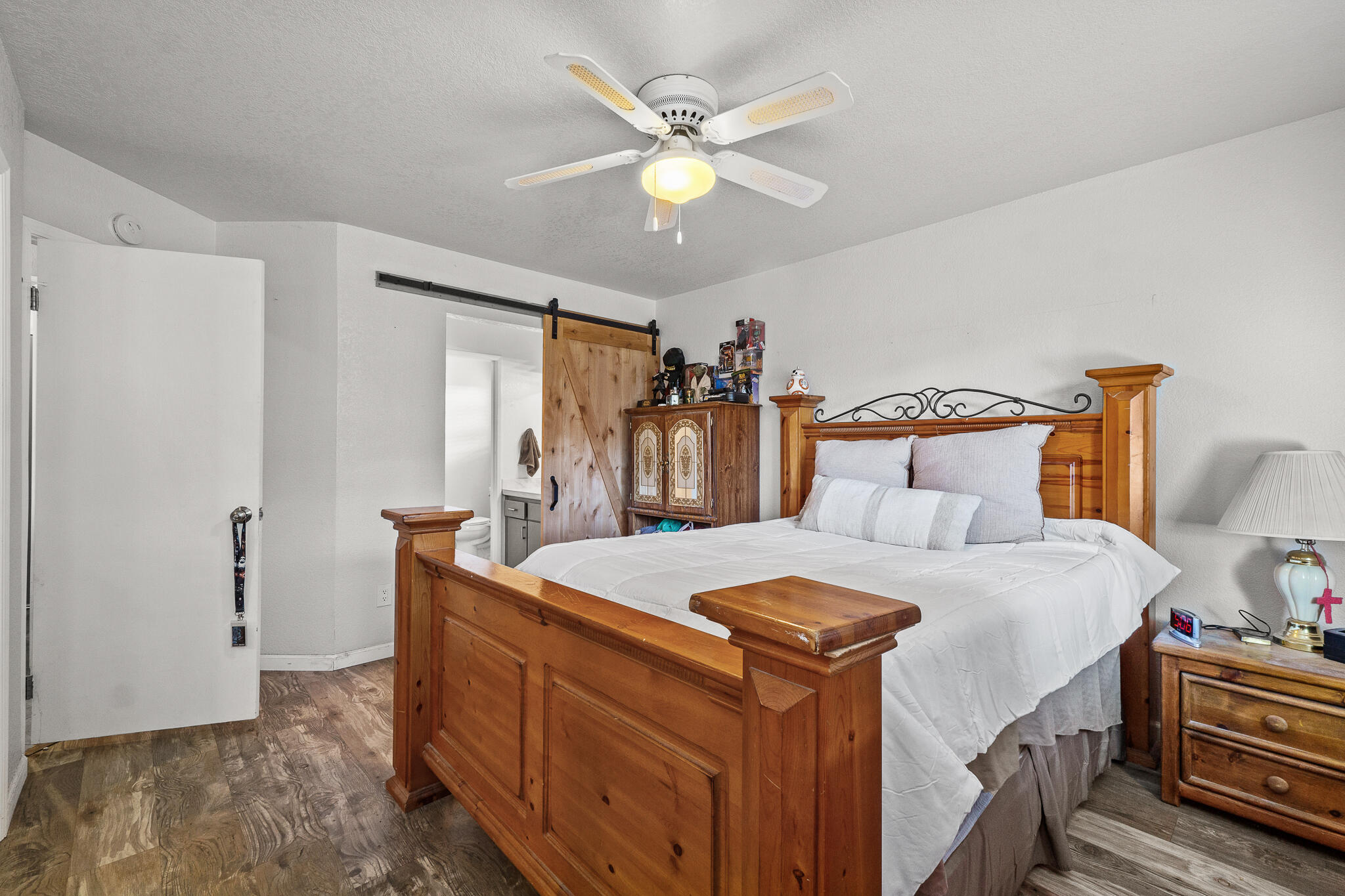 717 Sutter Ave, Porterville, CA 93257