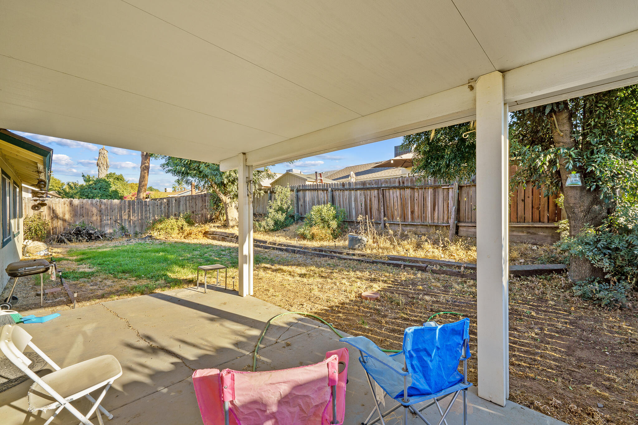 717 Sutter Ave, Porterville, CA 93257