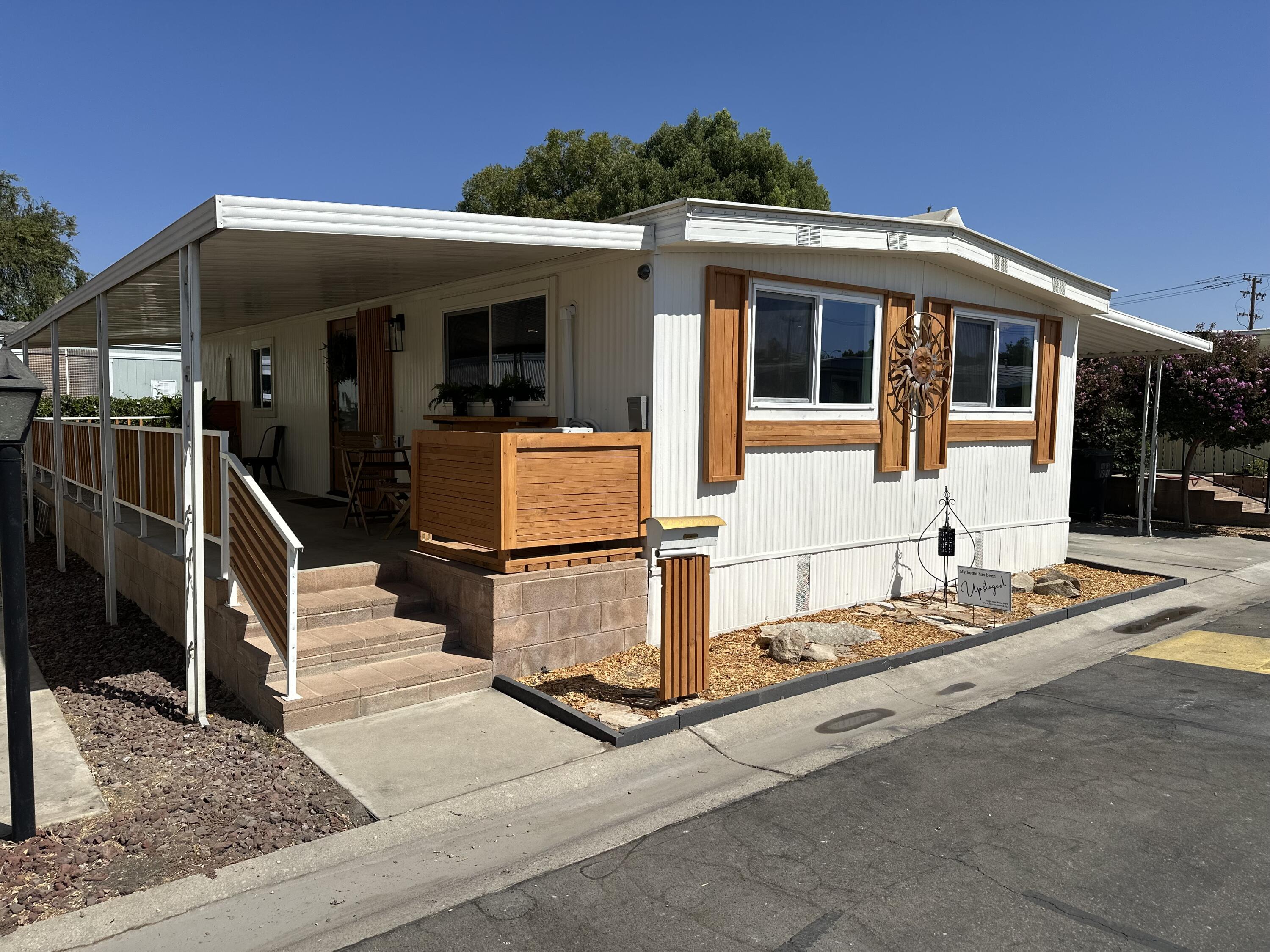 225 N Akers Rd #308, Visalia, CA 93291