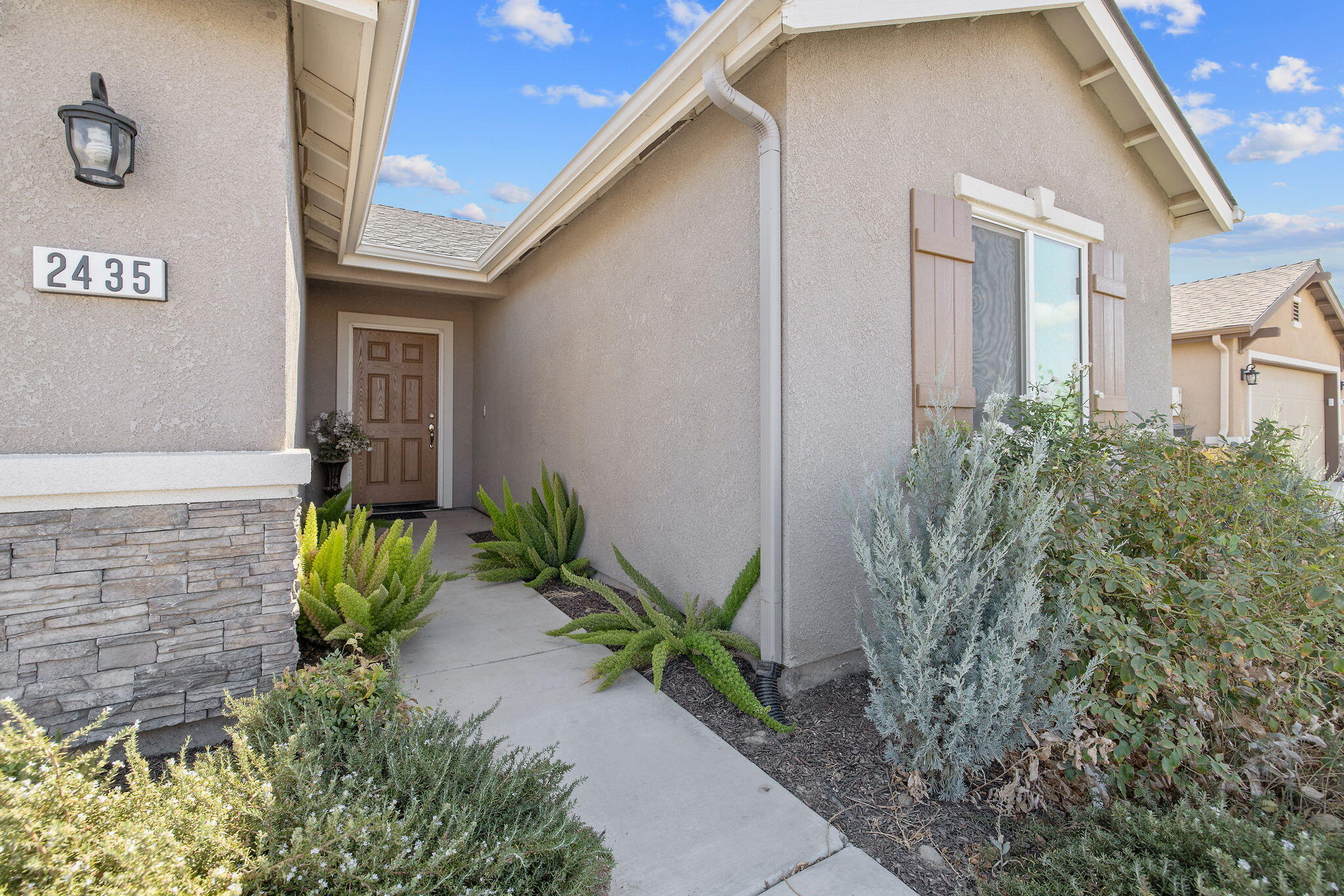 2435 Vintage Pl, Hanford, CA 93230