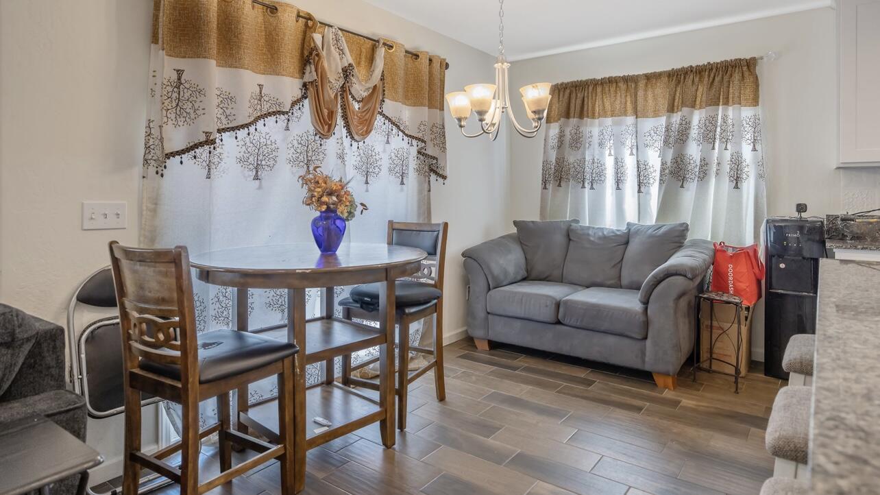 2435 Vintage Pl, Hanford, CA 93230