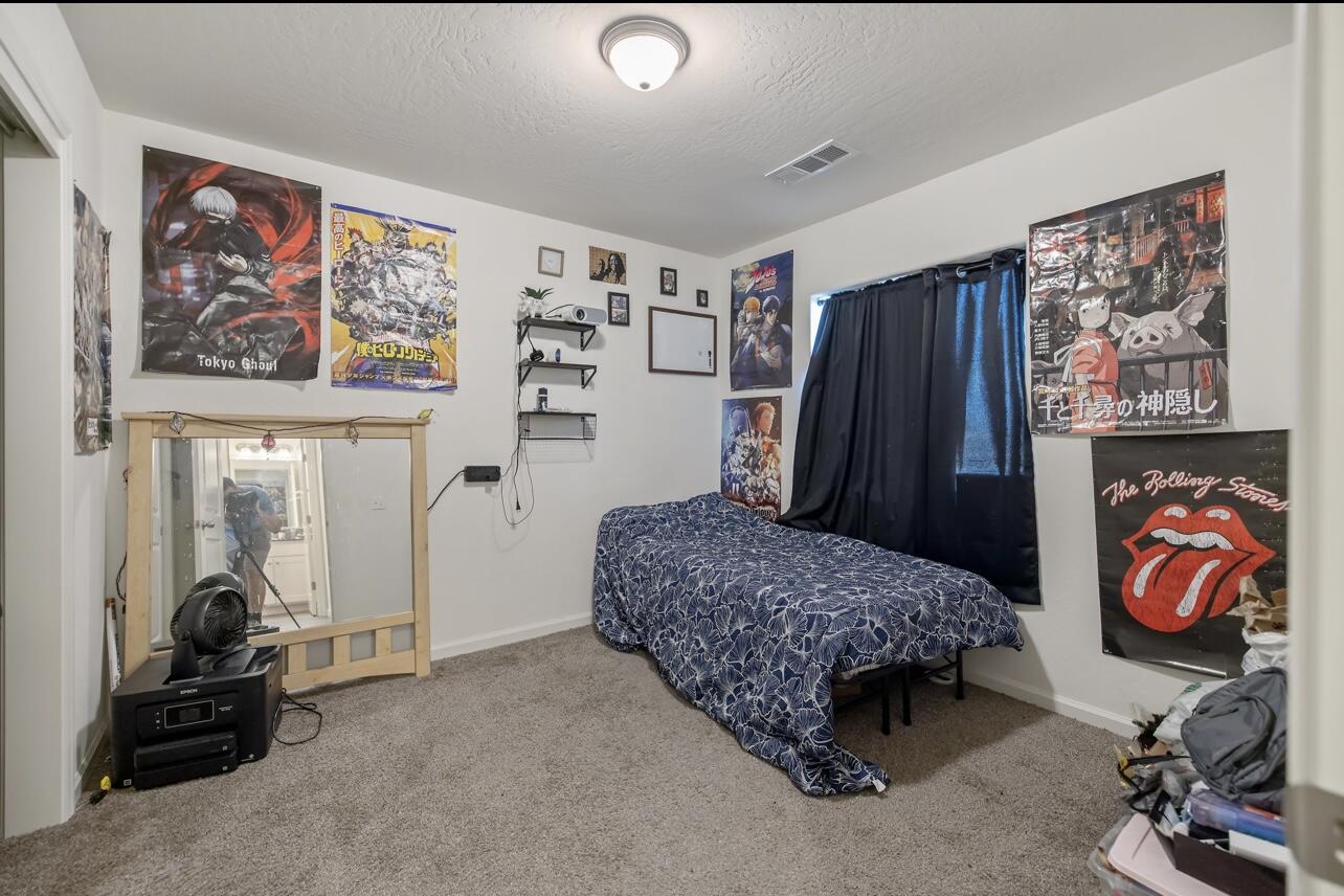 2435 Vintage Pl, Hanford, CA 93230