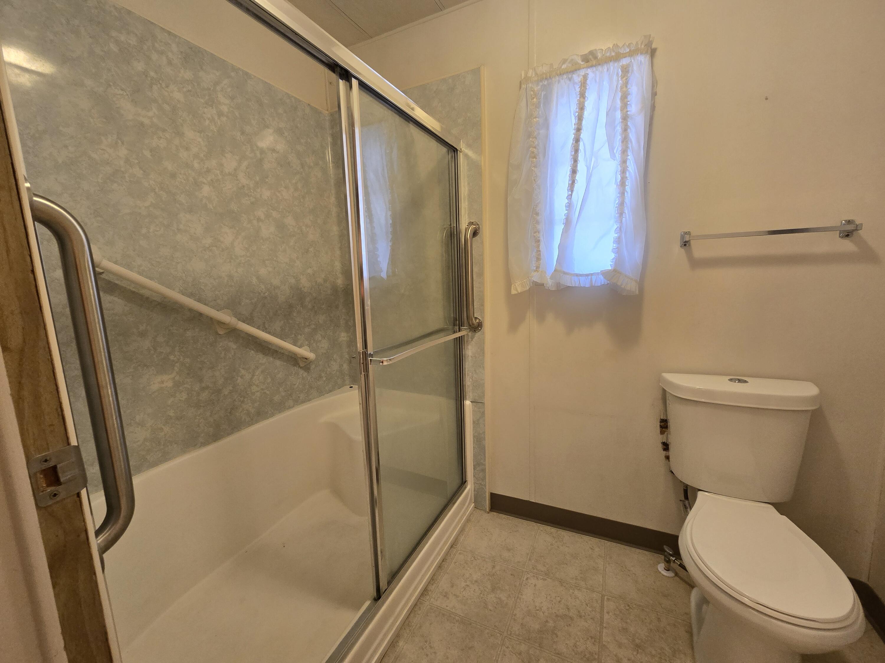 1300 W Olson Ave #97, Reedley, CA 93654