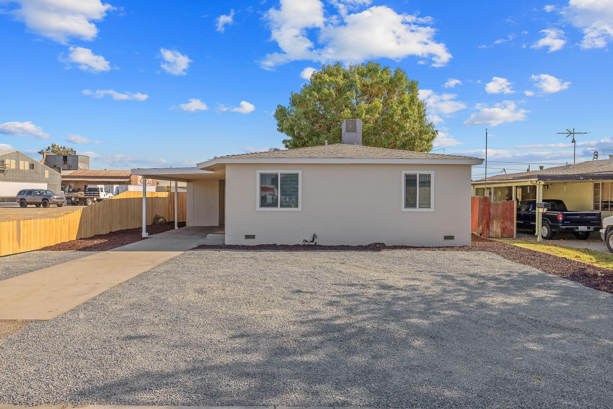17 G St, Lemoore, CA 93245