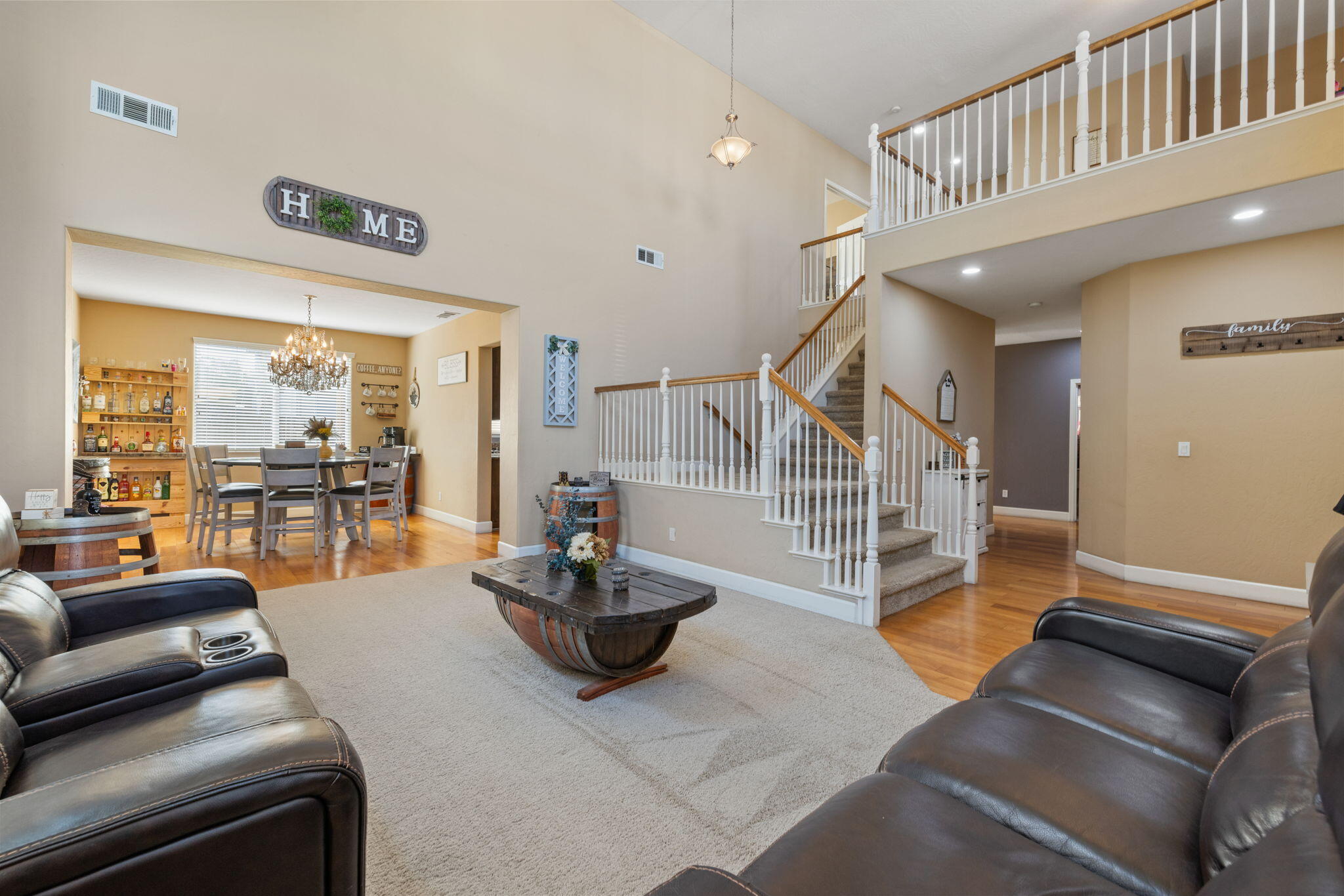 303 E Elkhorn Ave, Visalia, CA 93277