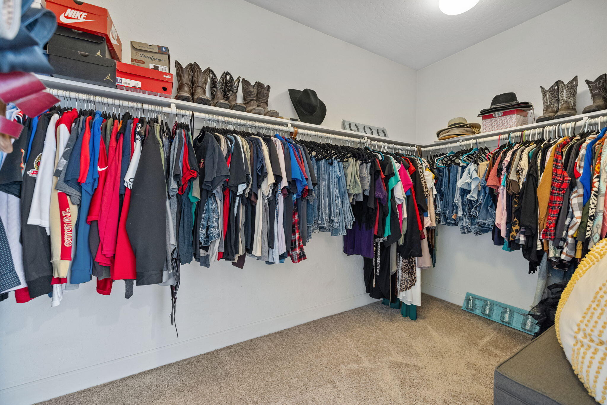 303 E Elkhorn Ave, Visalia, CA 93277