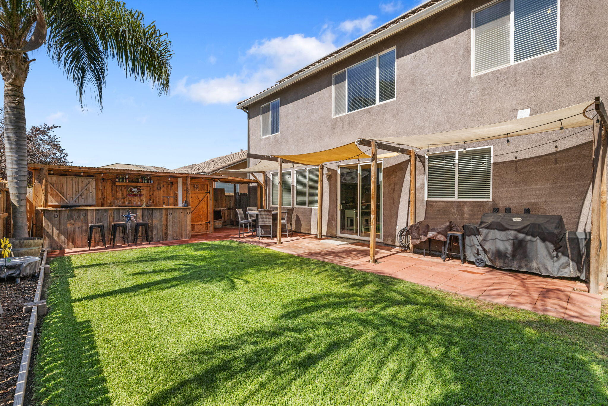 303 E Elkhorn Ave, Visalia, CA 93277