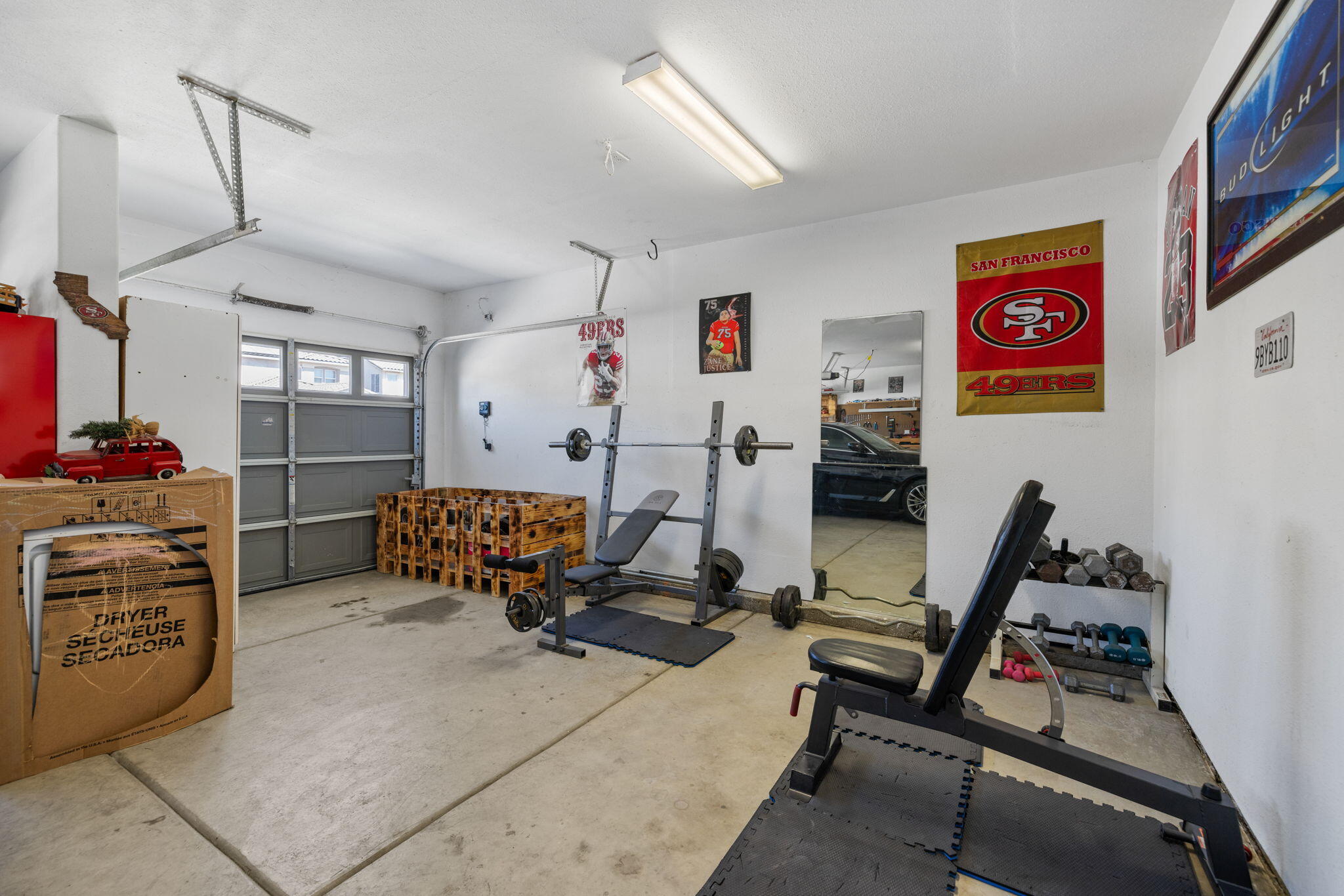 303 E Elkhorn Ave, Visalia, CA 93277