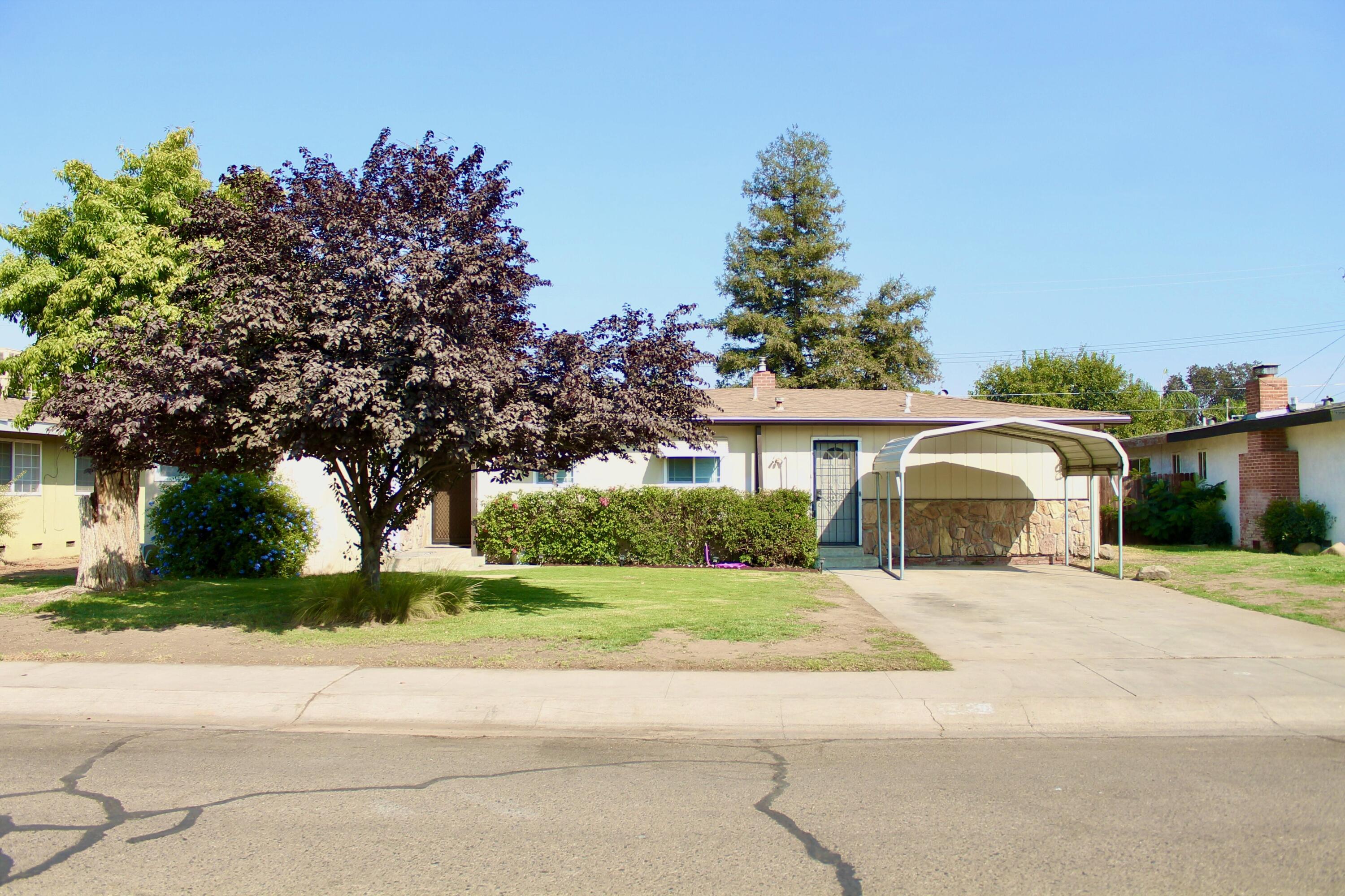 2528 S Watson St, Visalia, CA 93277