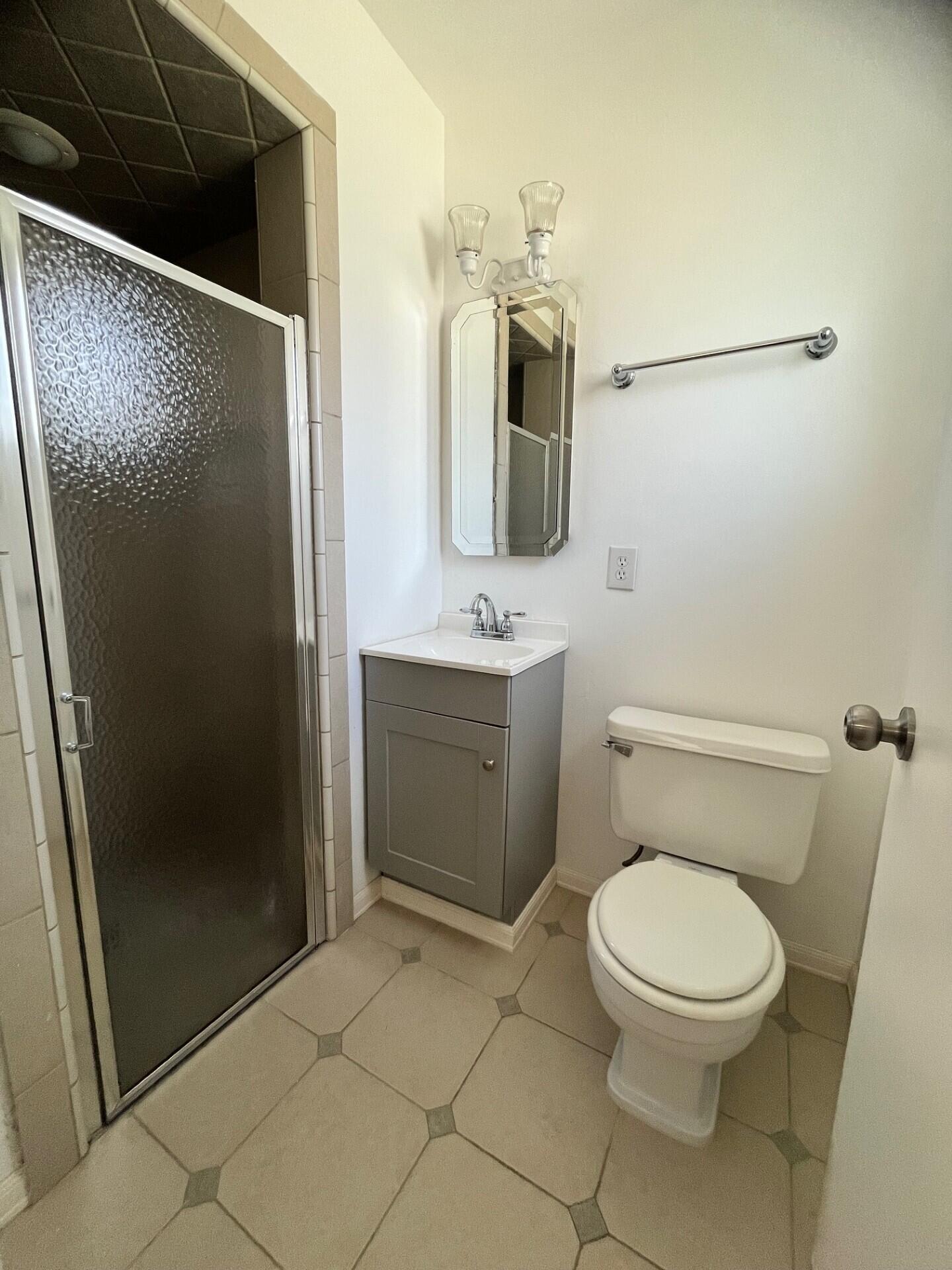 2528 S Watson St, Visalia, CA 93277