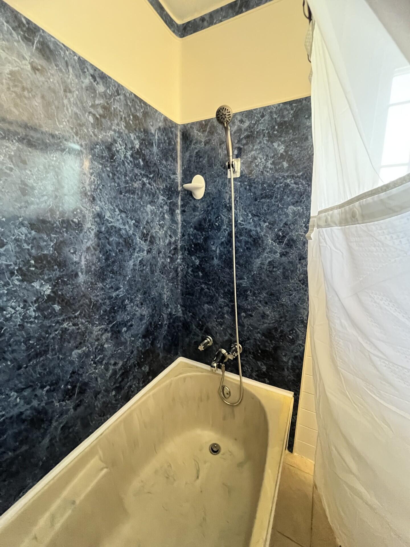 2528 S Watson St, Visalia, CA 93277