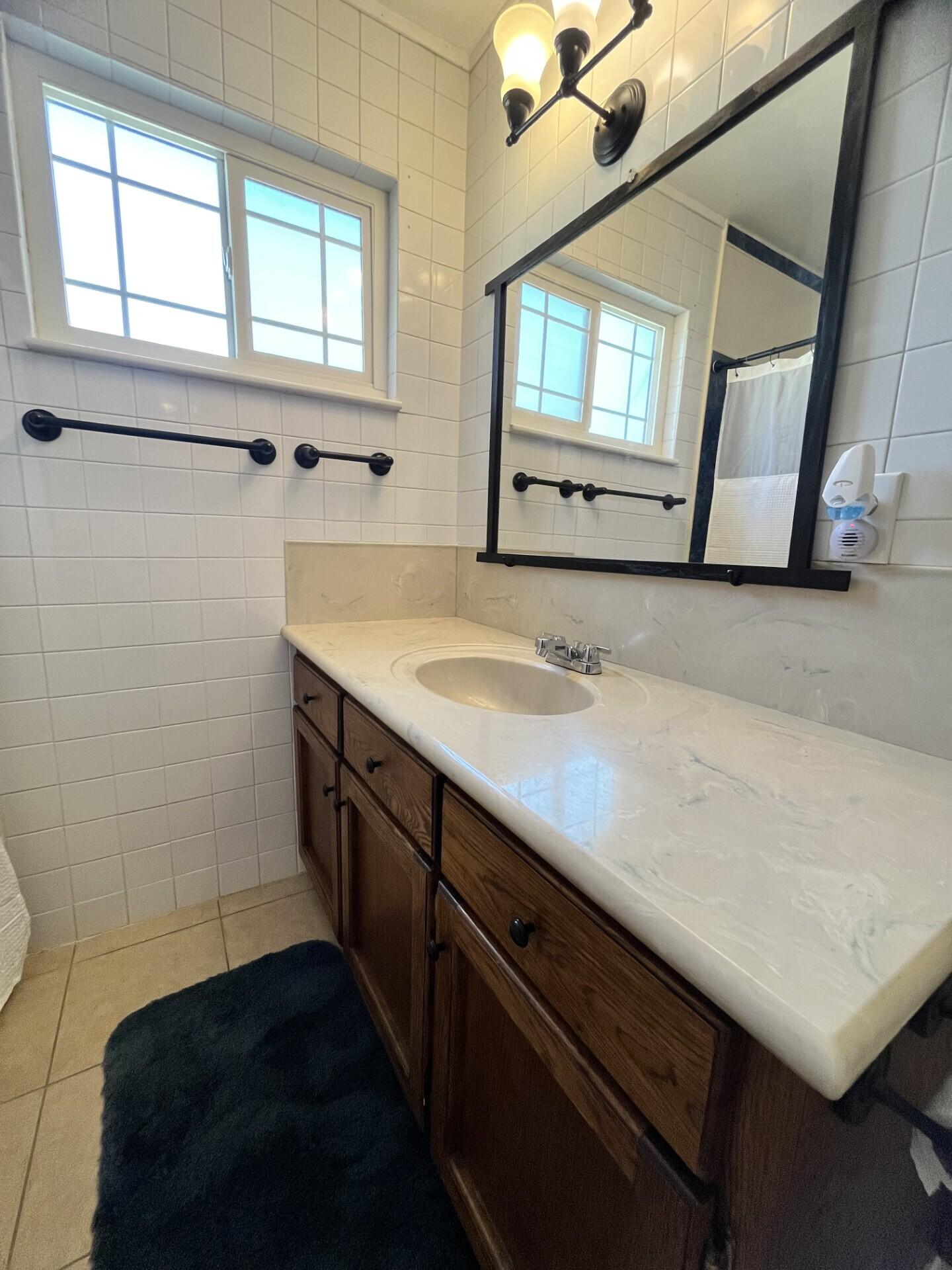 2528 S Watson St, Visalia, CA 93277