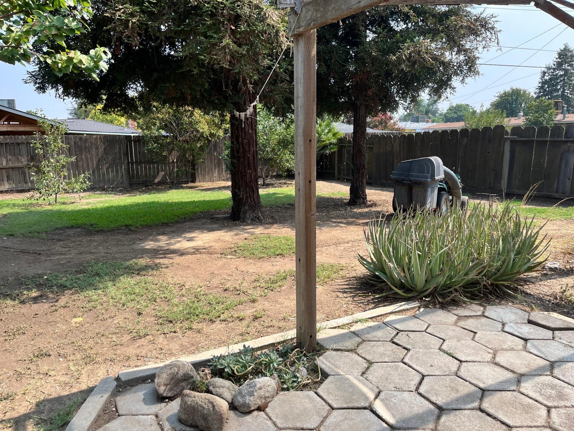 2528 S Watson St, Visalia, CA 93277