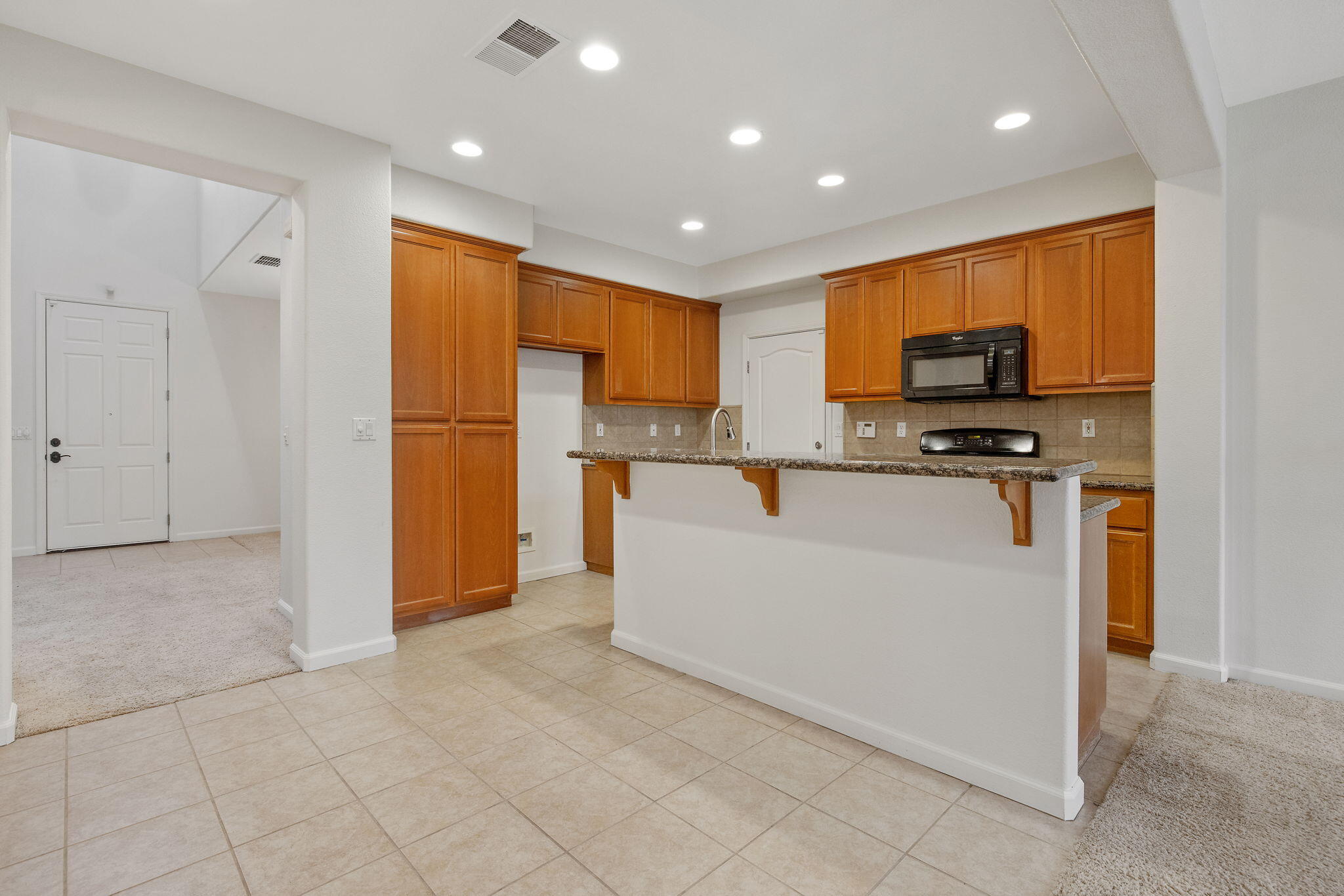 4112 W Clinton Ct, Visalia, CA 93291