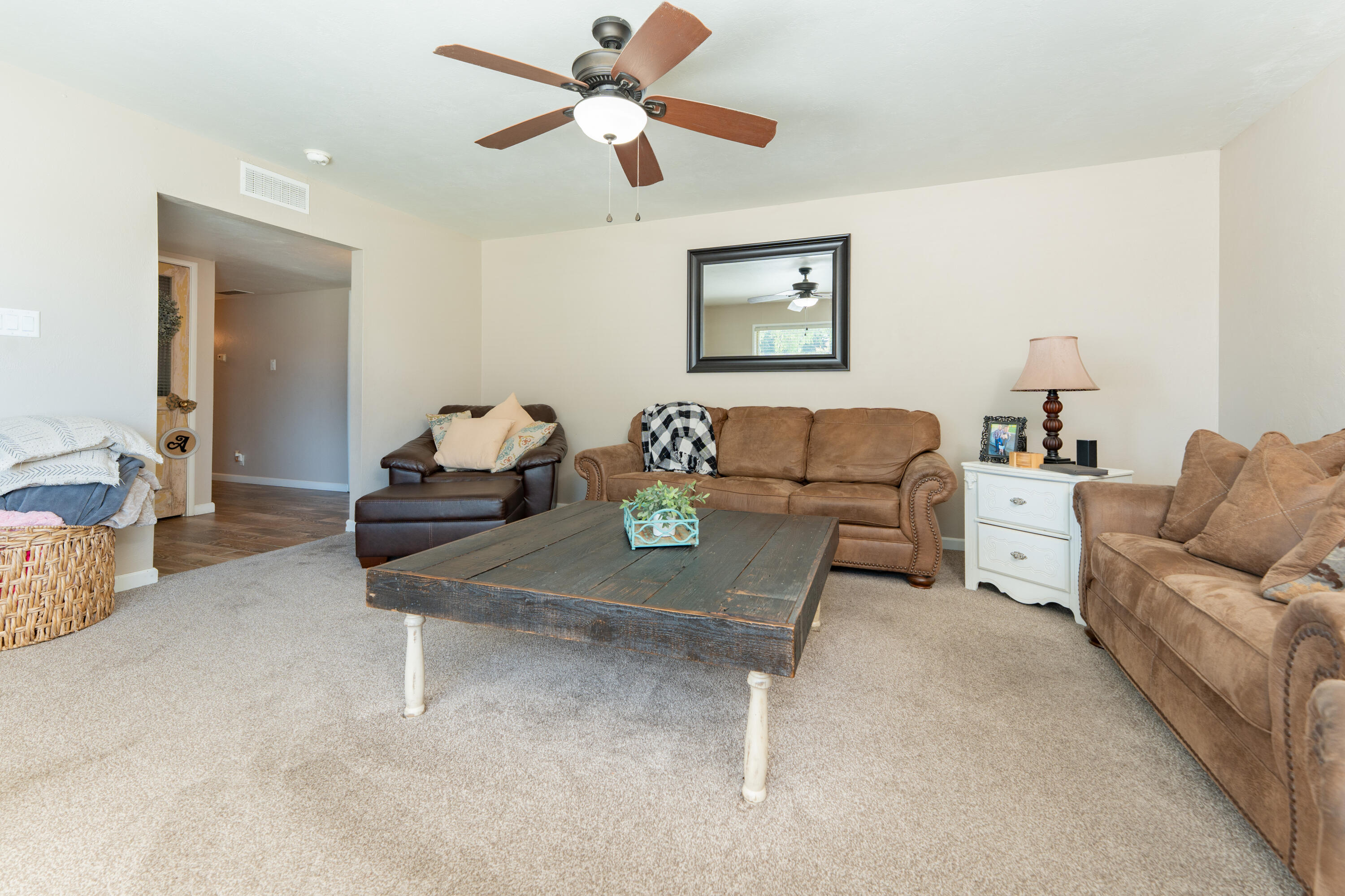 1145 N M St, Tulare, CA 93274