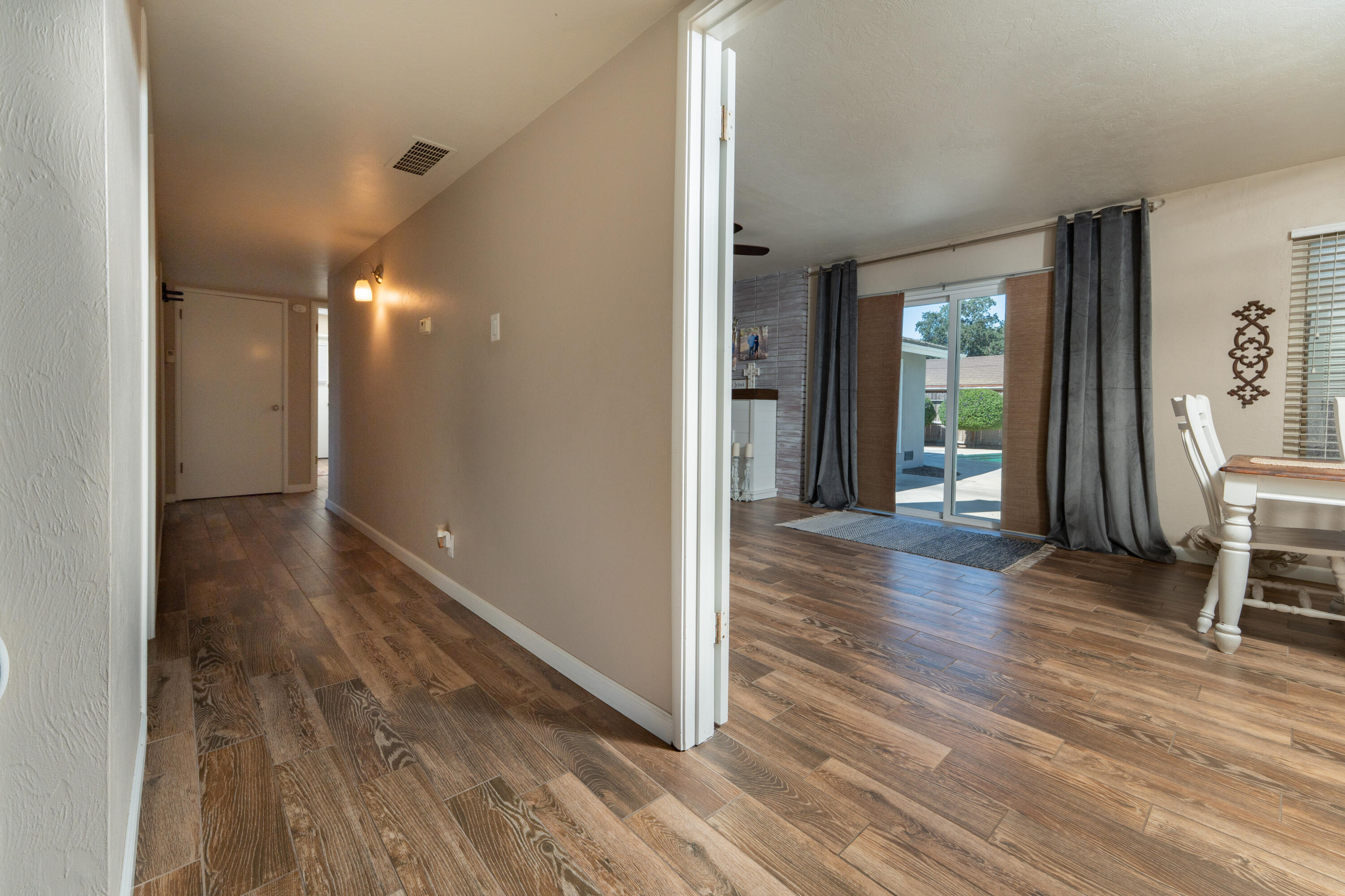 1145 N M St, Tulare, CA 93274