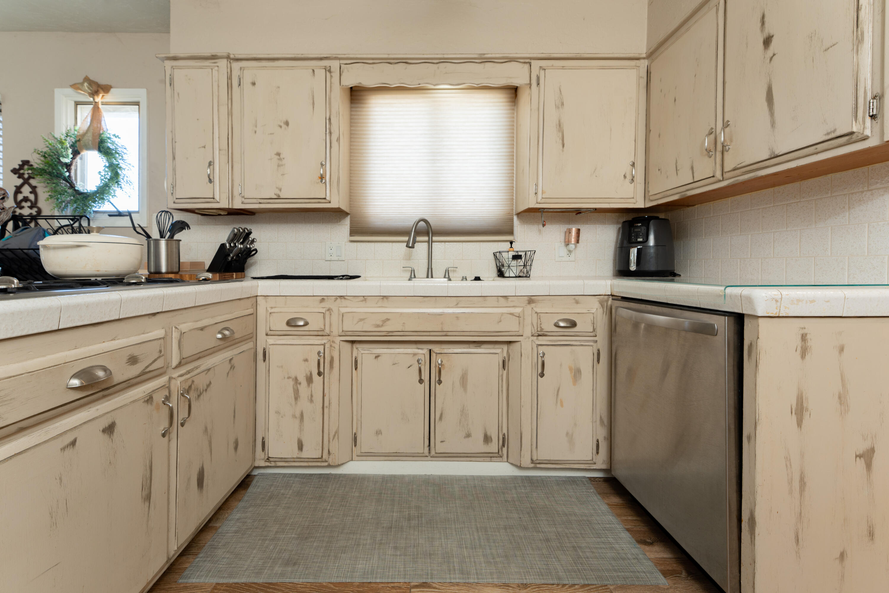 1145 N M St, Tulare, CA 93274