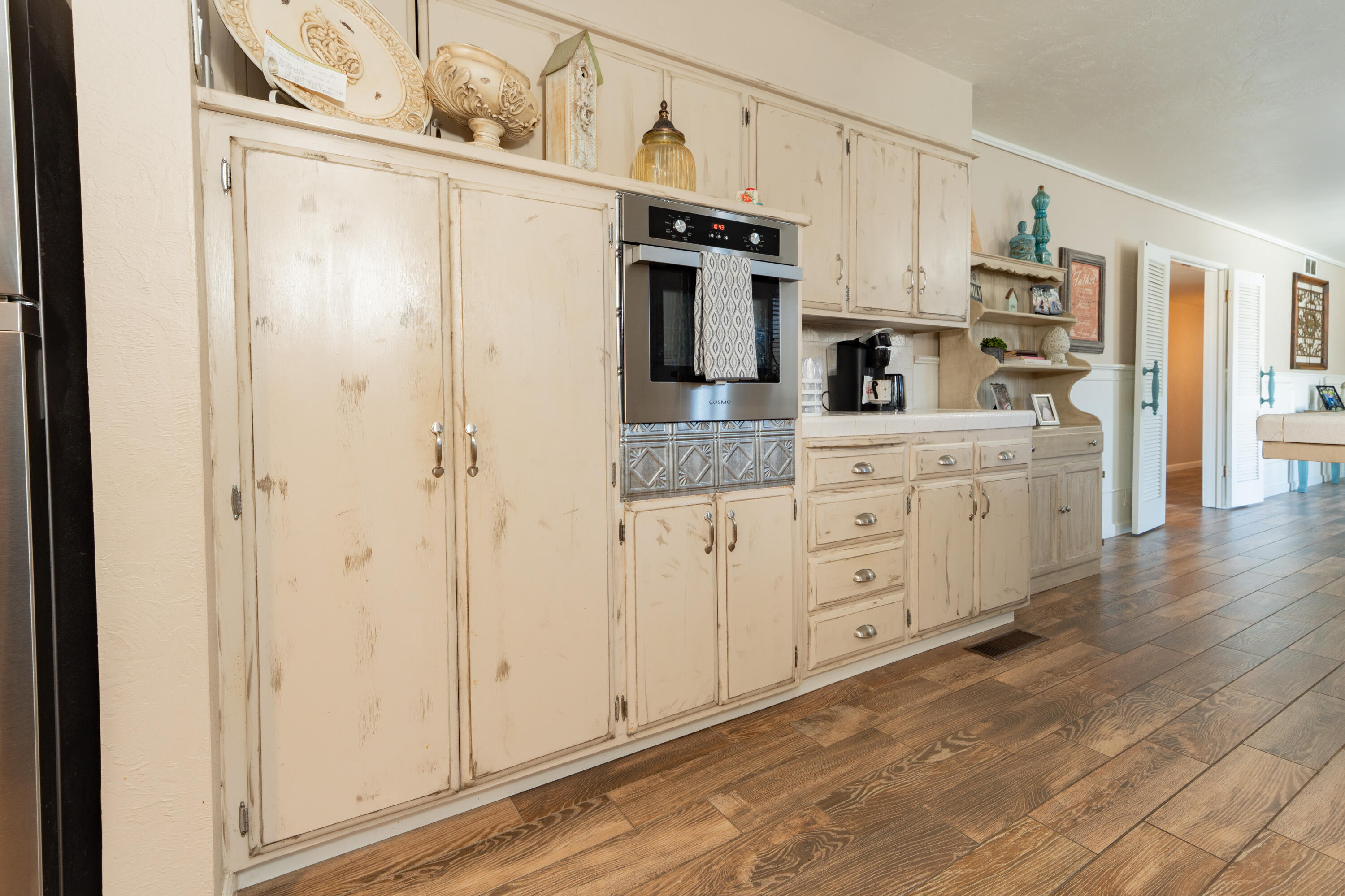 1145 N M St, Tulare, CA 93274