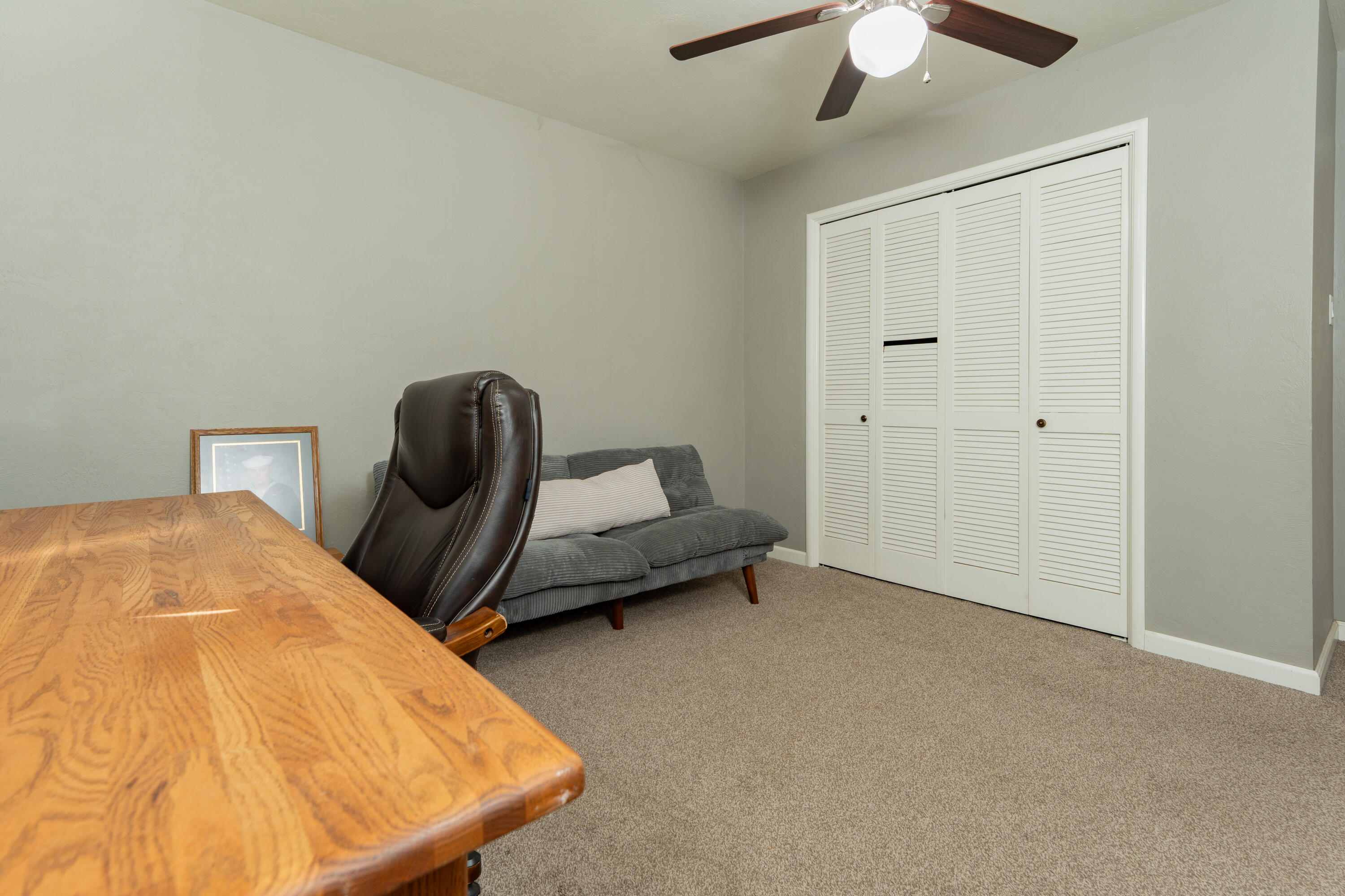1145 N M St, Tulare, CA 93274