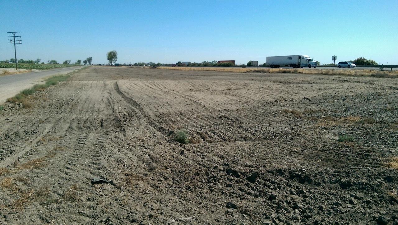 0 Ca-99, Tulare, CA 93274