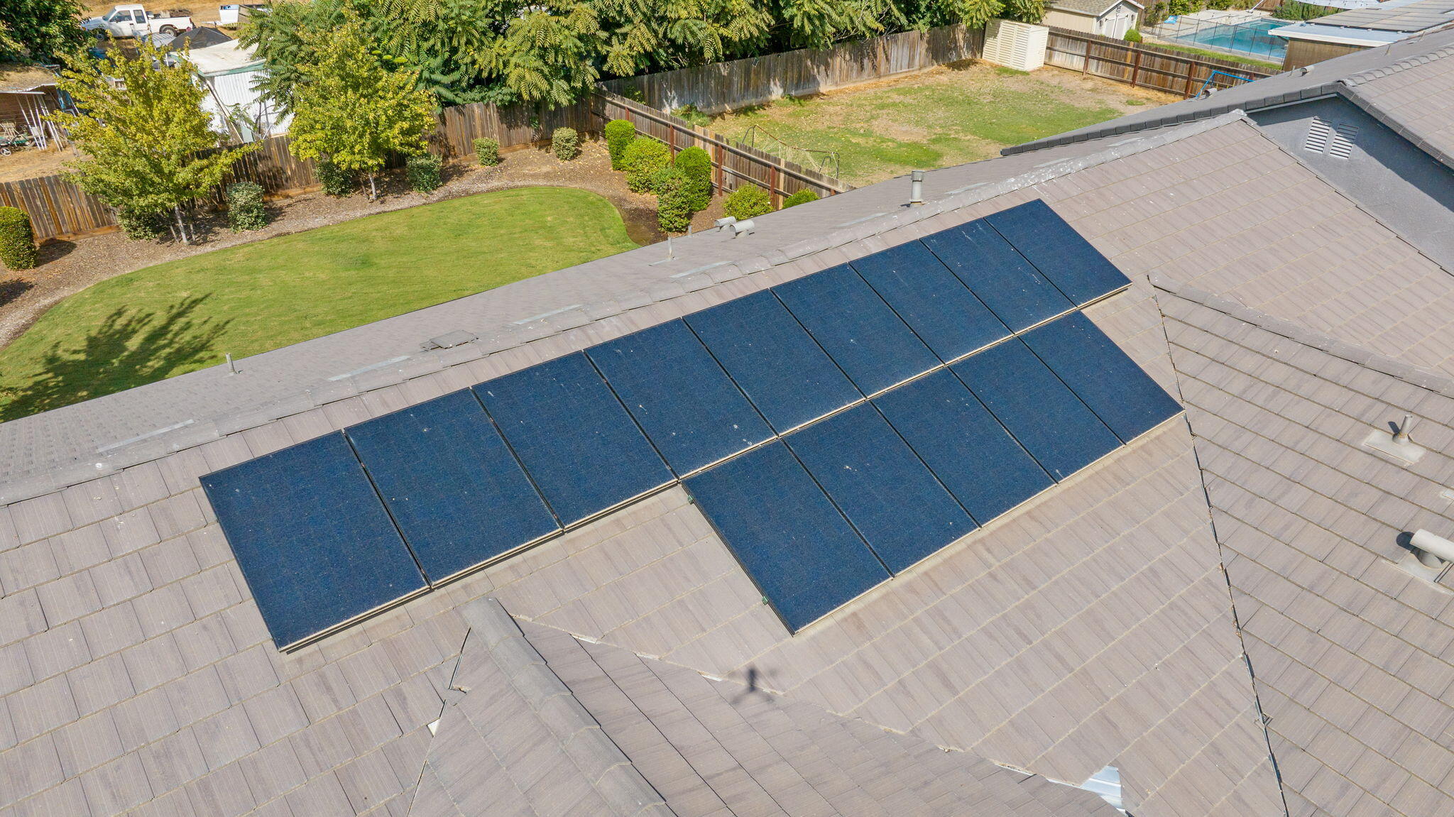 2360 W Bel Aire Ct, Porterville, CA 93257