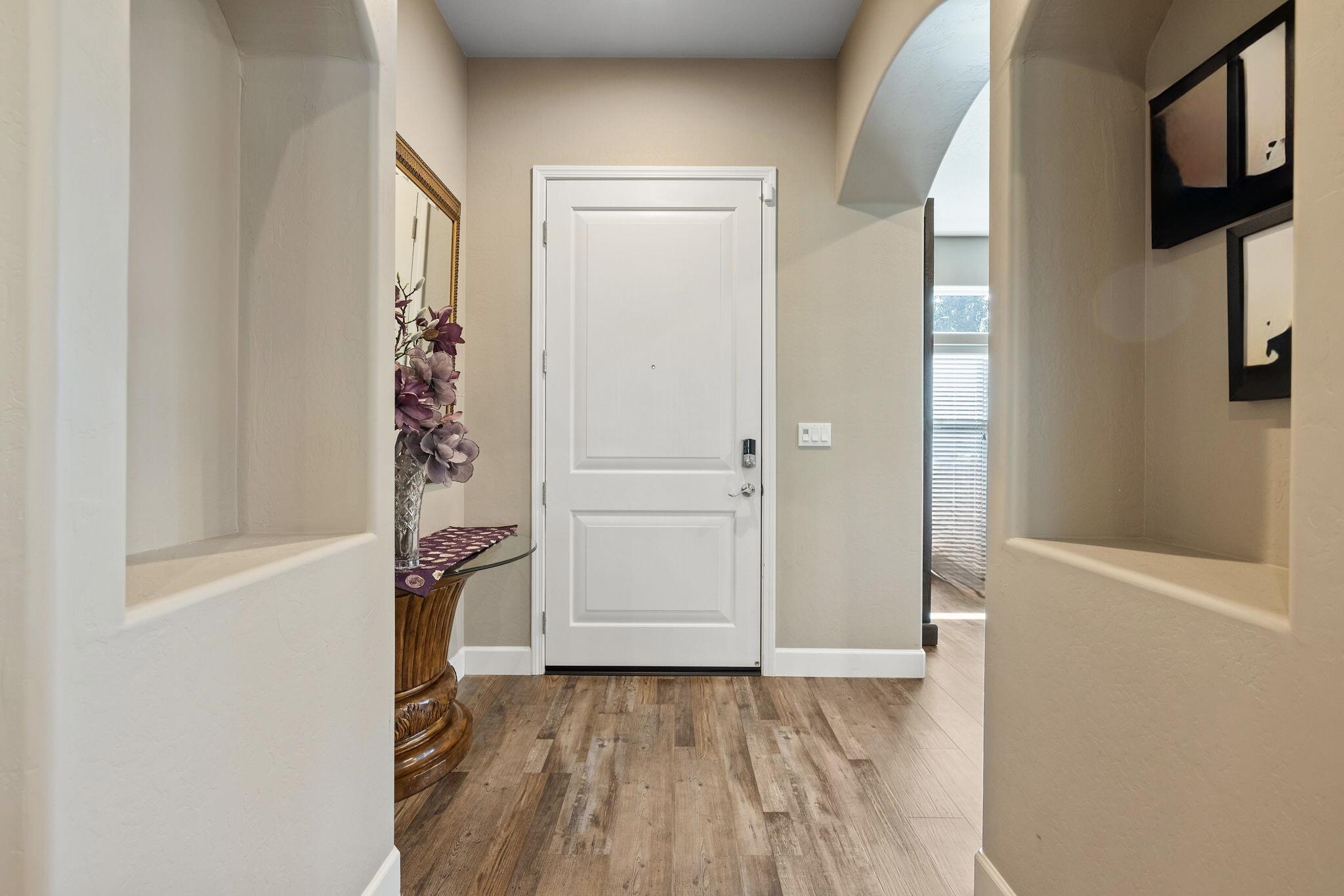 2360 W Bel Aire Ct, Porterville, CA 93257