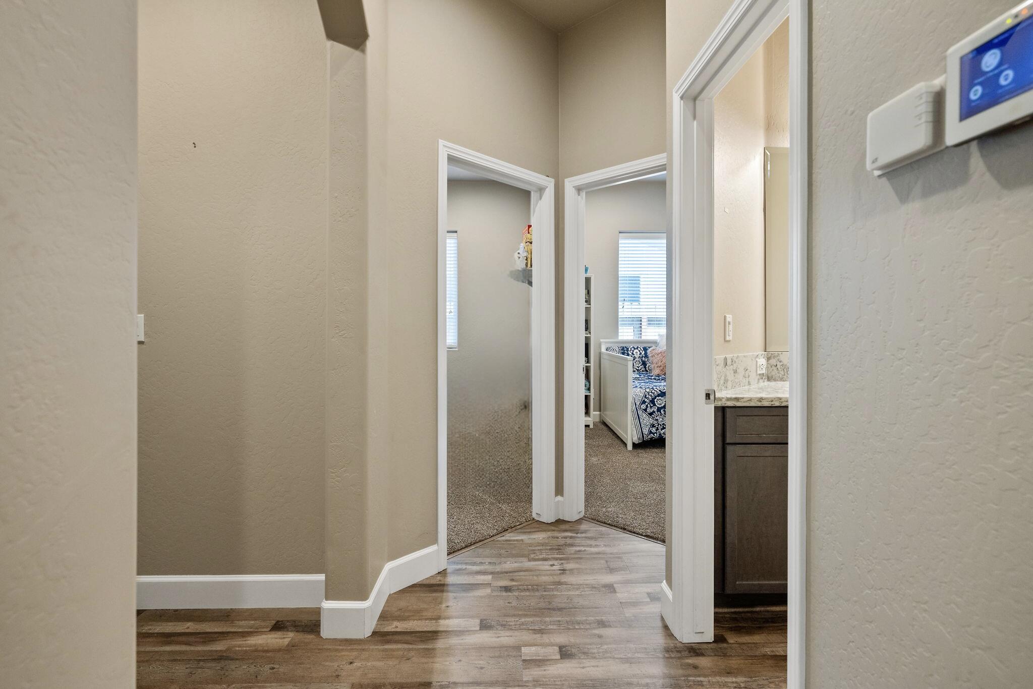 2360 W Bel Aire Ct, Porterville, CA 93257