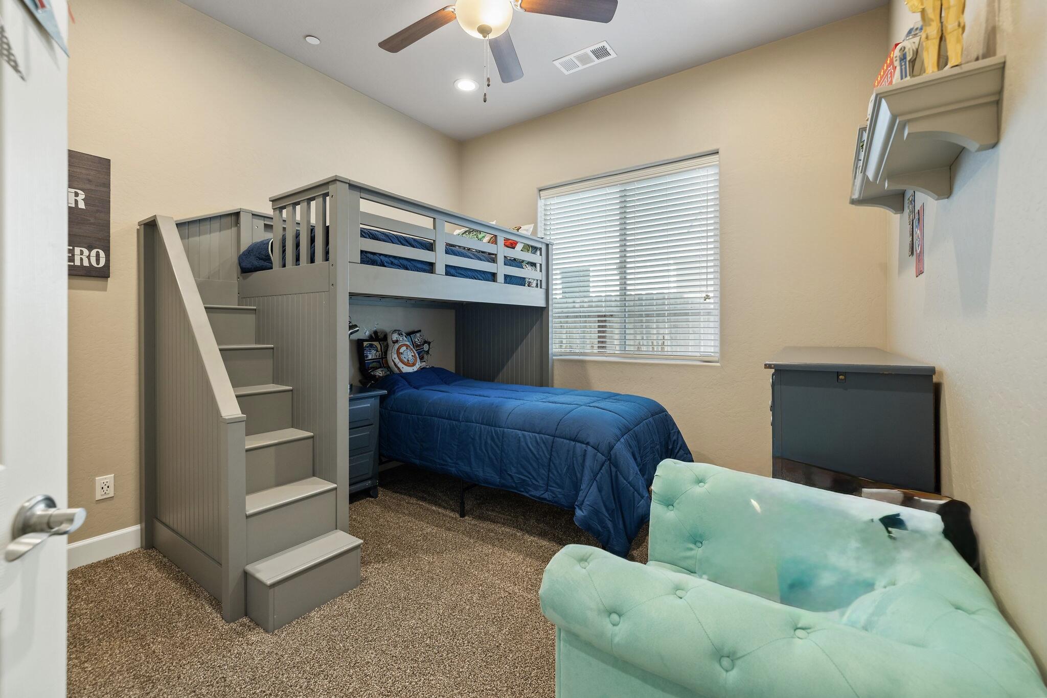 2360 W Bel Aire Ct, Porterville, CA 93257